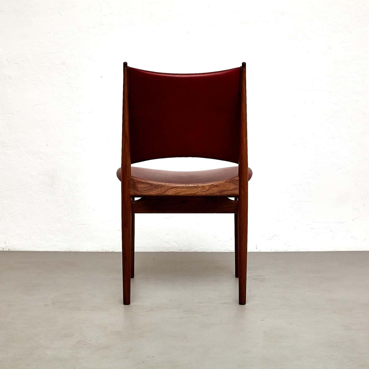Set of 10 Finn Juhl Egyptian Chair in Walnut Wood and Dark Red Leather en venta 9