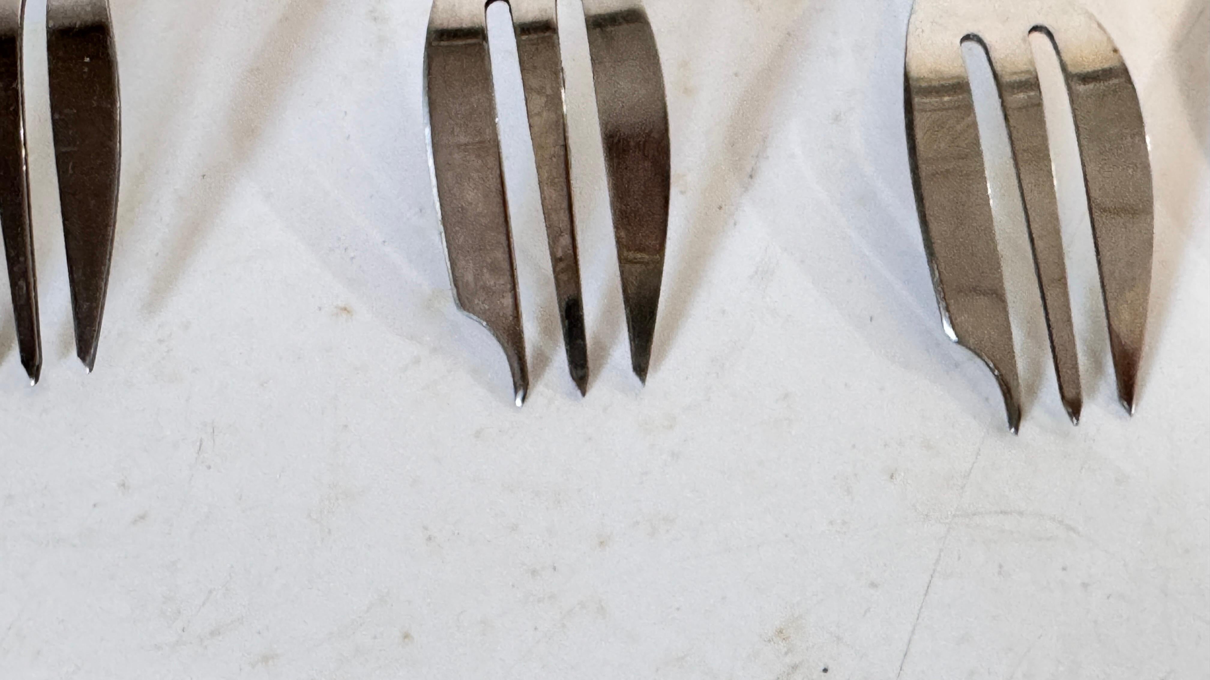 Provincial français Ensemble de 10 fourchettes en faux bambou, fourchettes à fondue et à fromage, années 1970 en vente