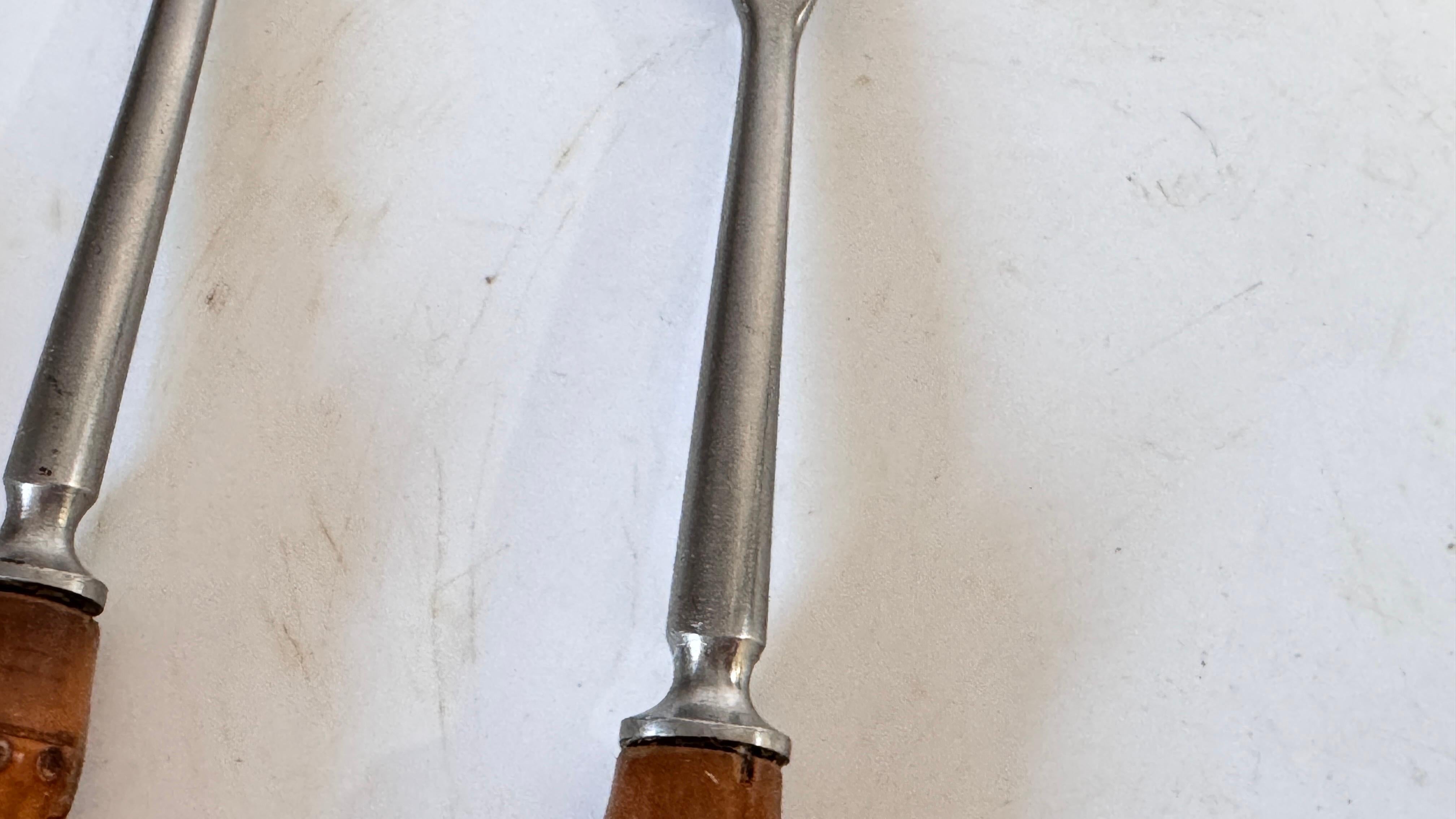 Français Ensemble de 10 fourchettes en faux bambou, fourchettes à fondue et à fromage, années 1970 en vente