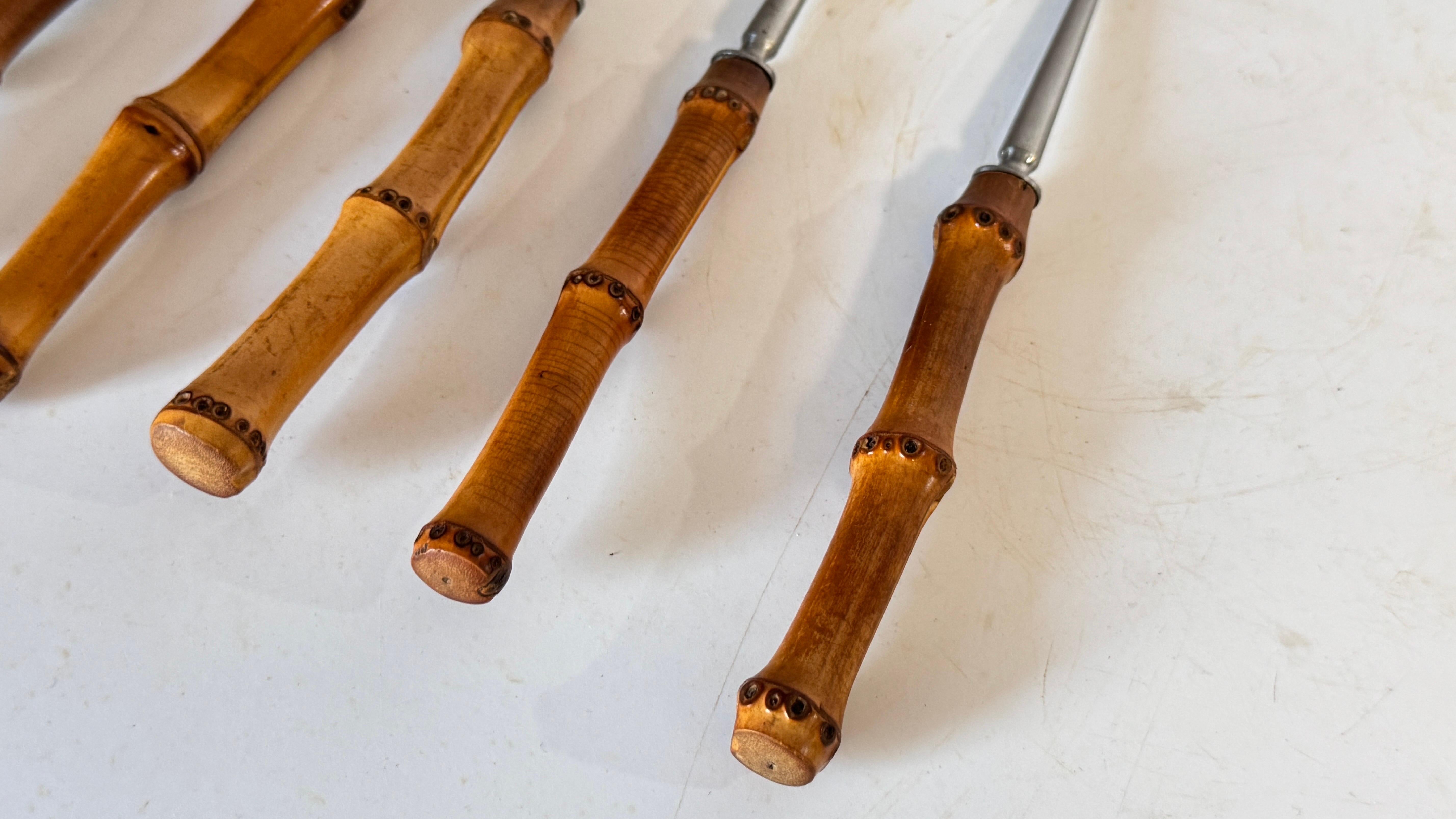 Ensemble de 10 fourchettes en faux bambou, fourchettes à fondue et à fromage, années 1970 en vente 2