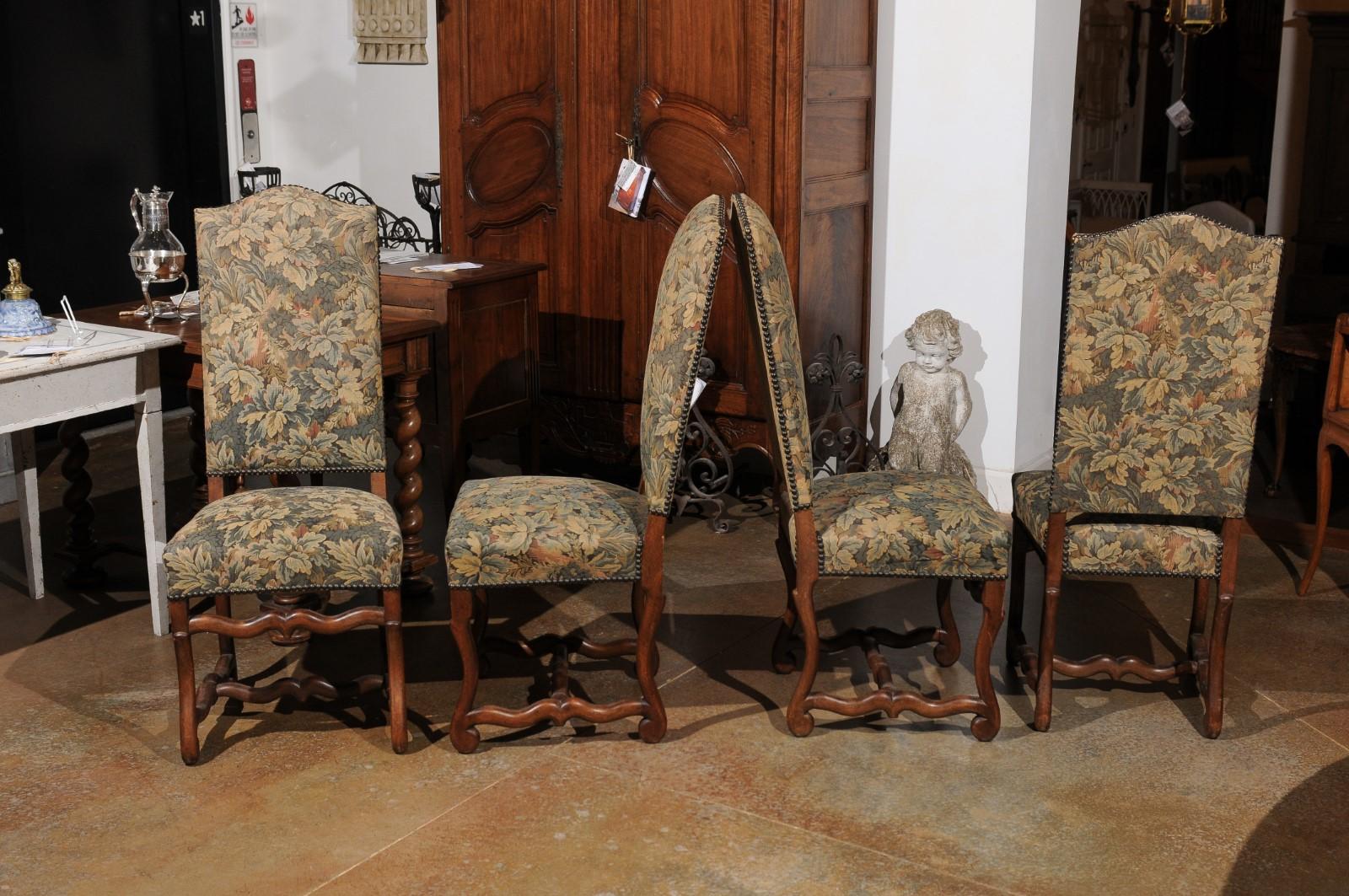 Ensemble de 10 chaises de salle à manger françaises de style Louis XIII avec tapisserie à fleurs 1