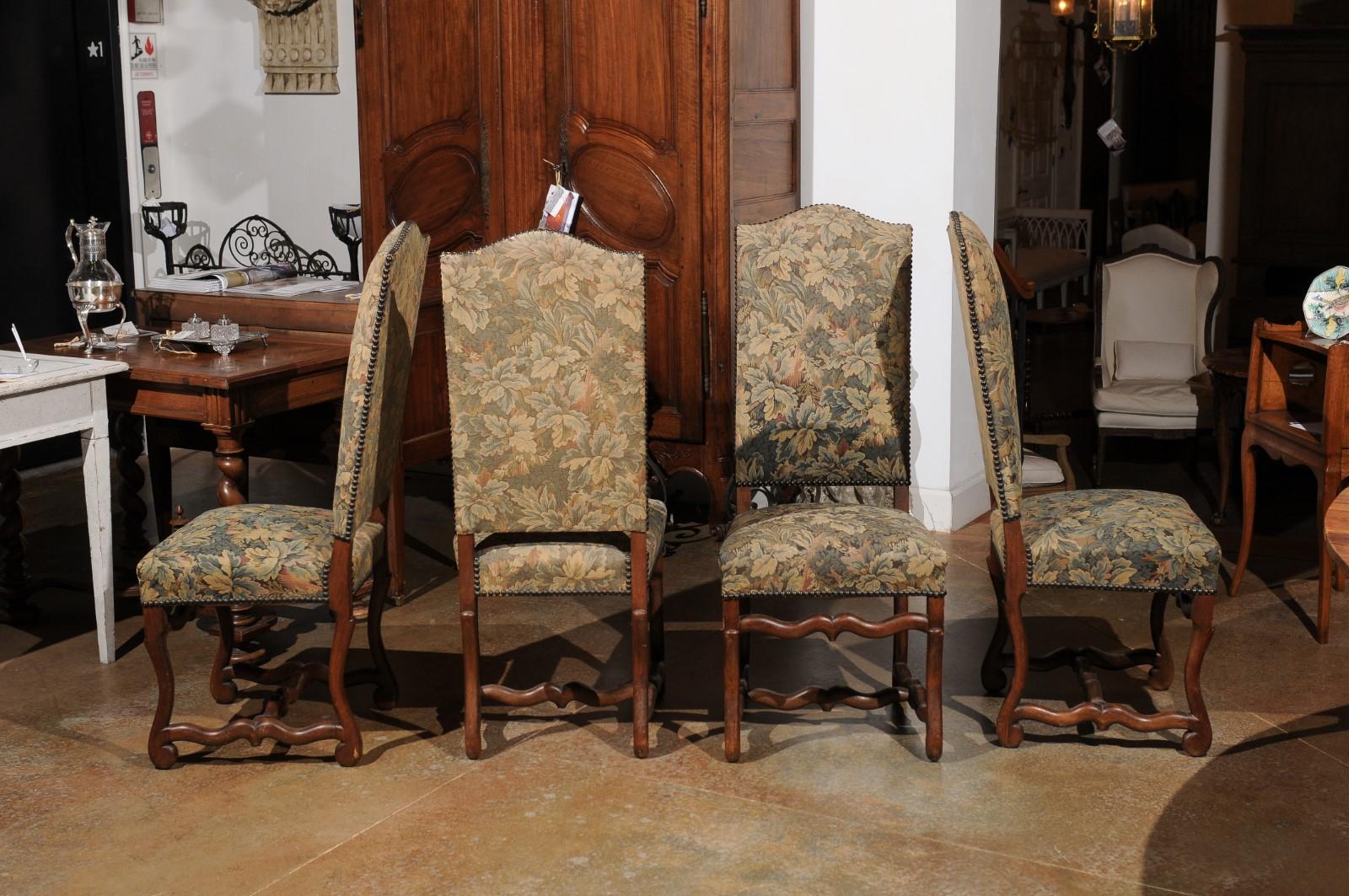 Ensemble de 10 chaises de salle à manger françaises de style Louis XIII avec tapisserie à fleurs 2