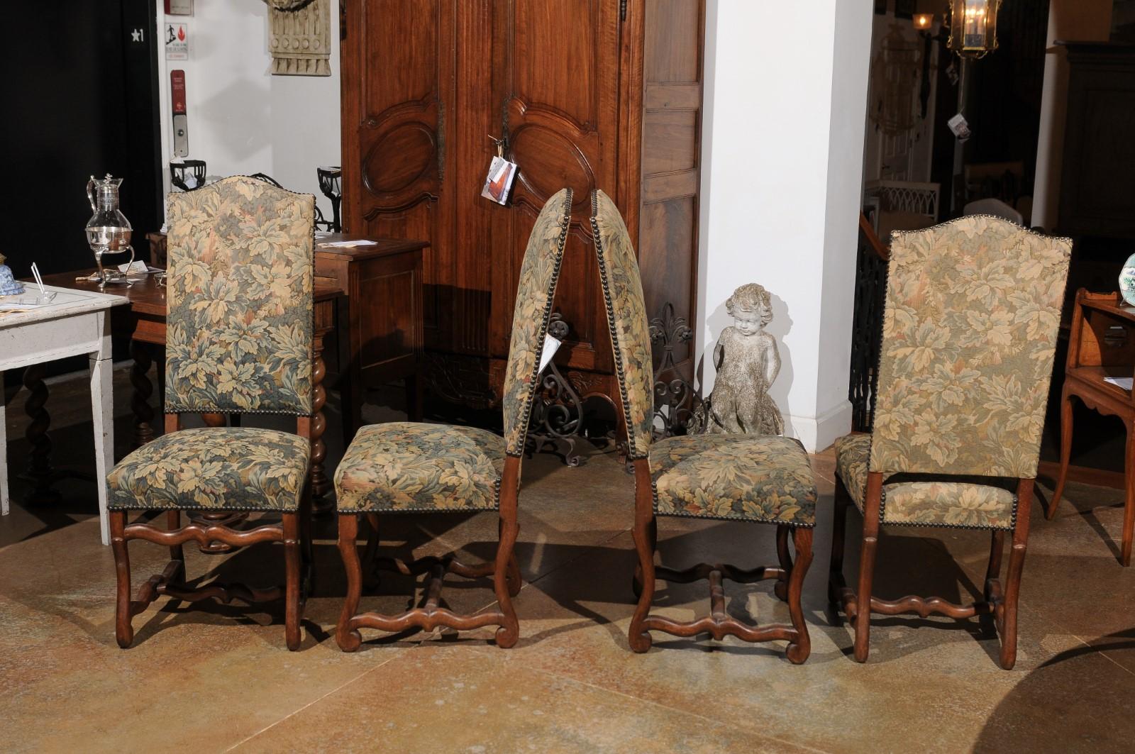 Ensemble de 10 chaises de salle à manger françaises de style Louis XIII avec tapisserie à fleurs 3