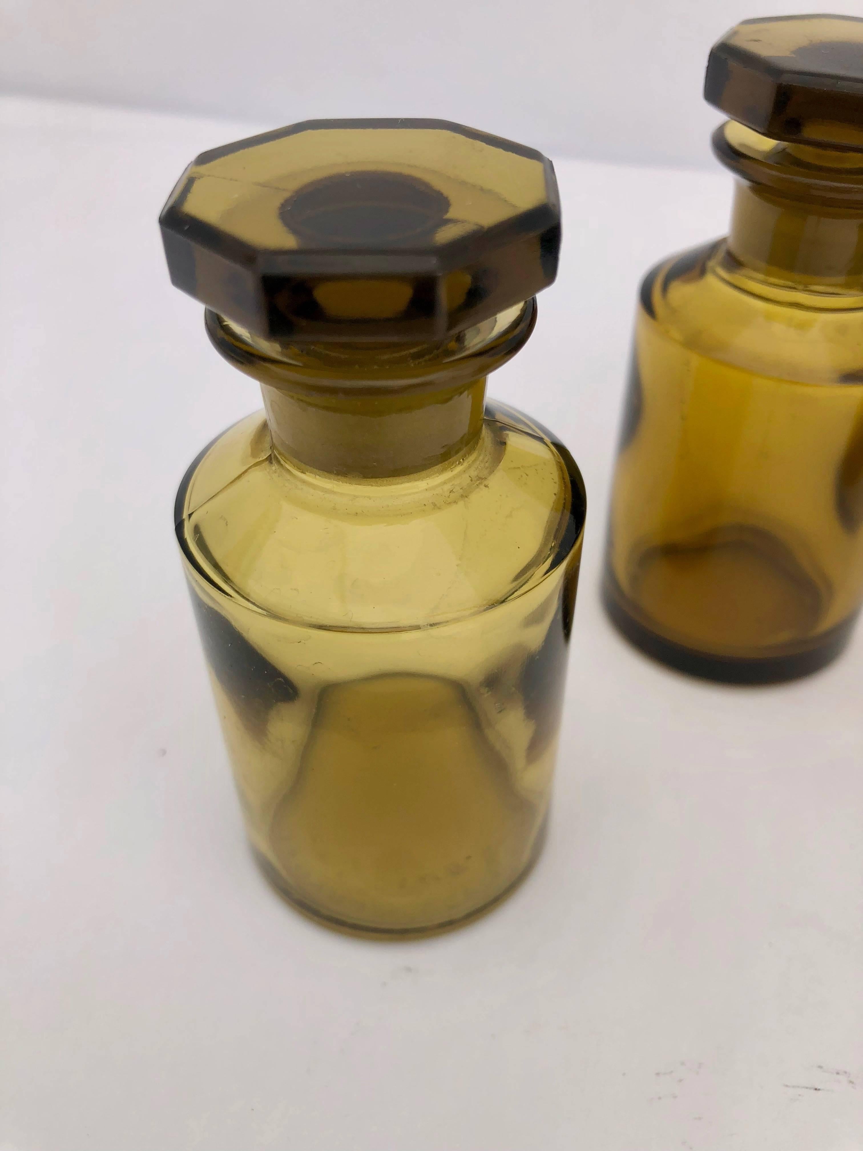 Set of 10 French Perfume-Pharmacy Bottles in Green and Amber, with Lids/Stopper In Excellent Condition For Sale In Petaluma, CA