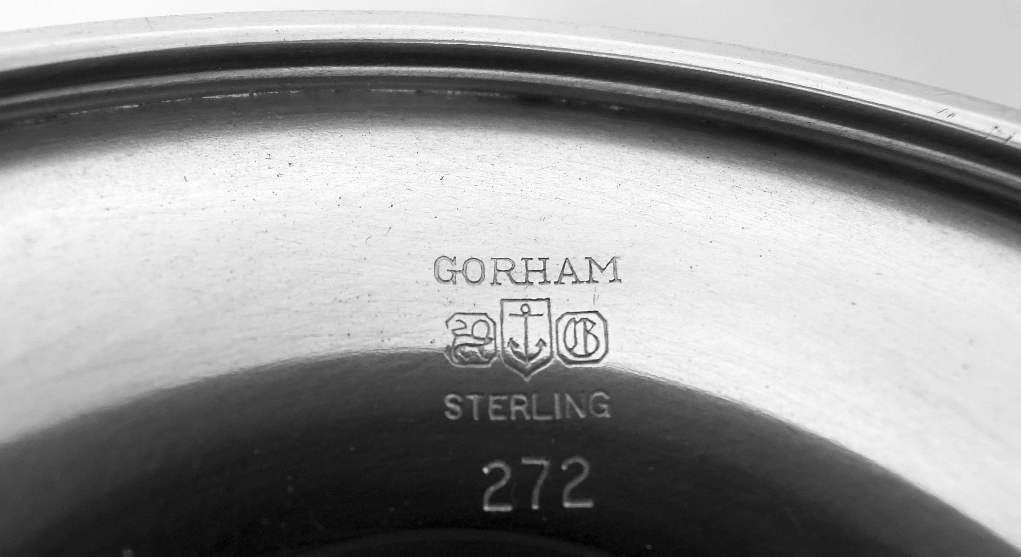 Satz von 10 Gorham Sterling Silber Kelche in 272 Puritan Muster (20. Jahrhundert)