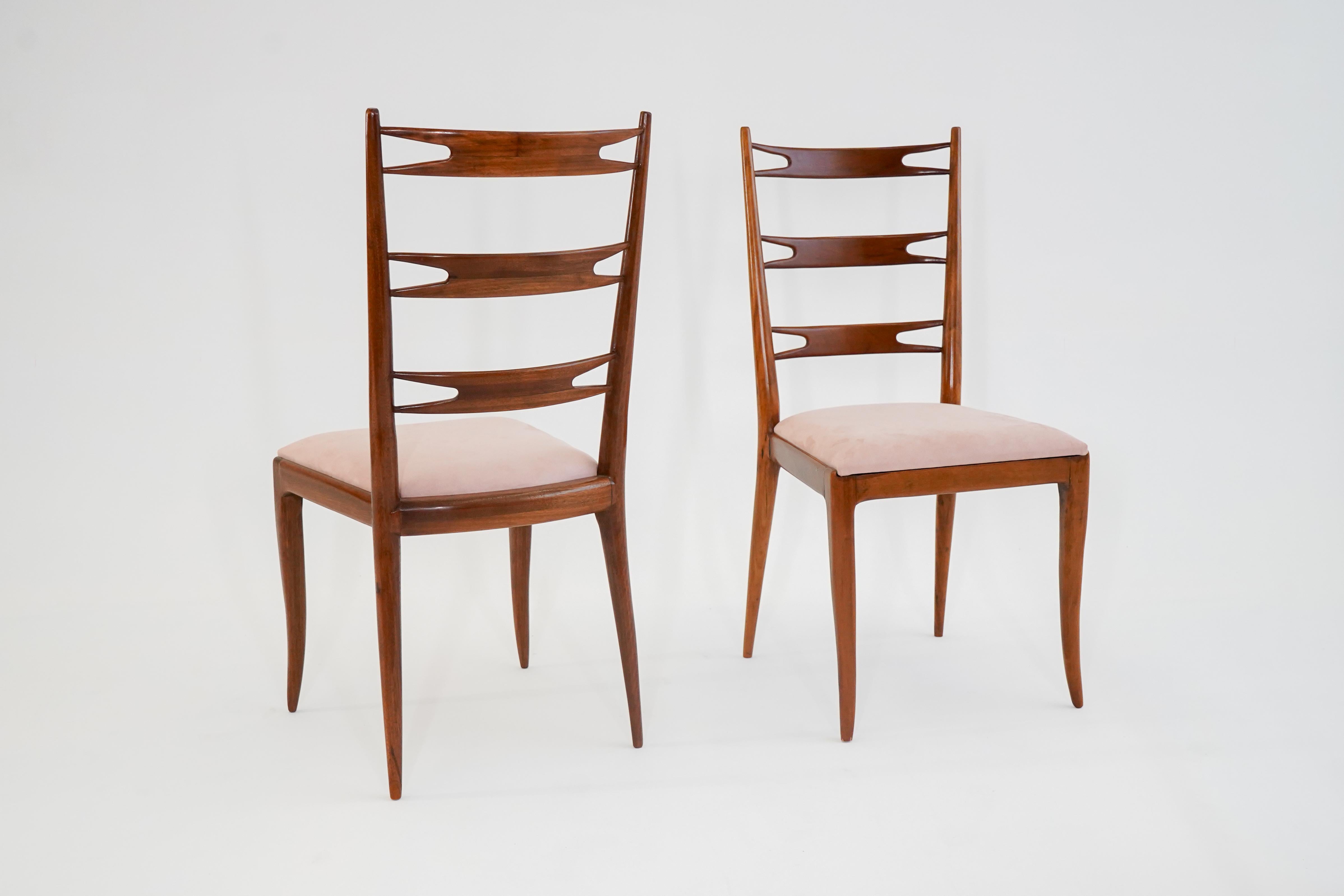 Set of 10 “Gravata” Dining Chairs in Caviuna wood by Giuseppe Scapinelli Brazil For Sale 3
