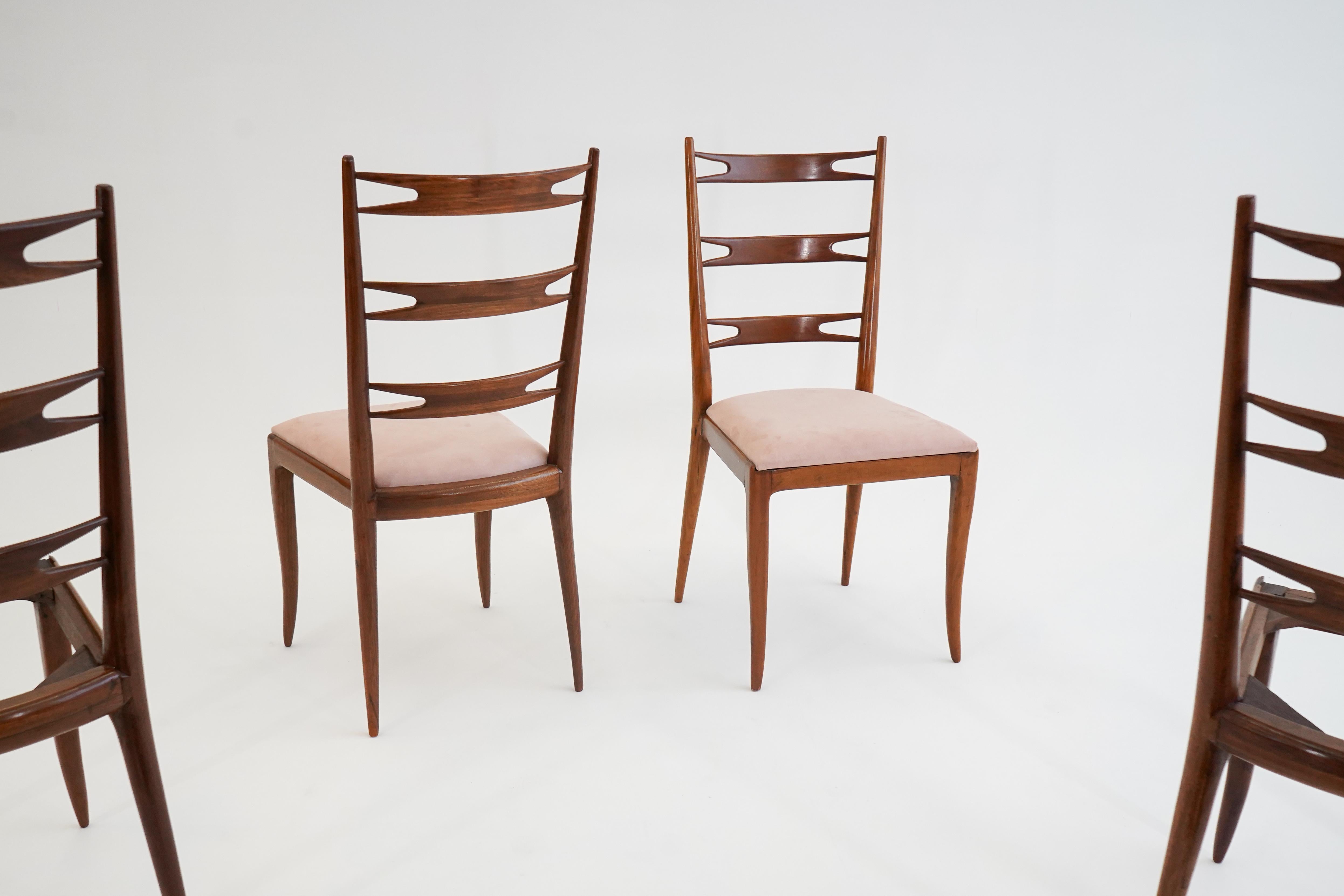 Set of 10 “Gravata” Dining Chairs in Caviuna wood by Giuseppe Scapinelli Brazil For Sale 5