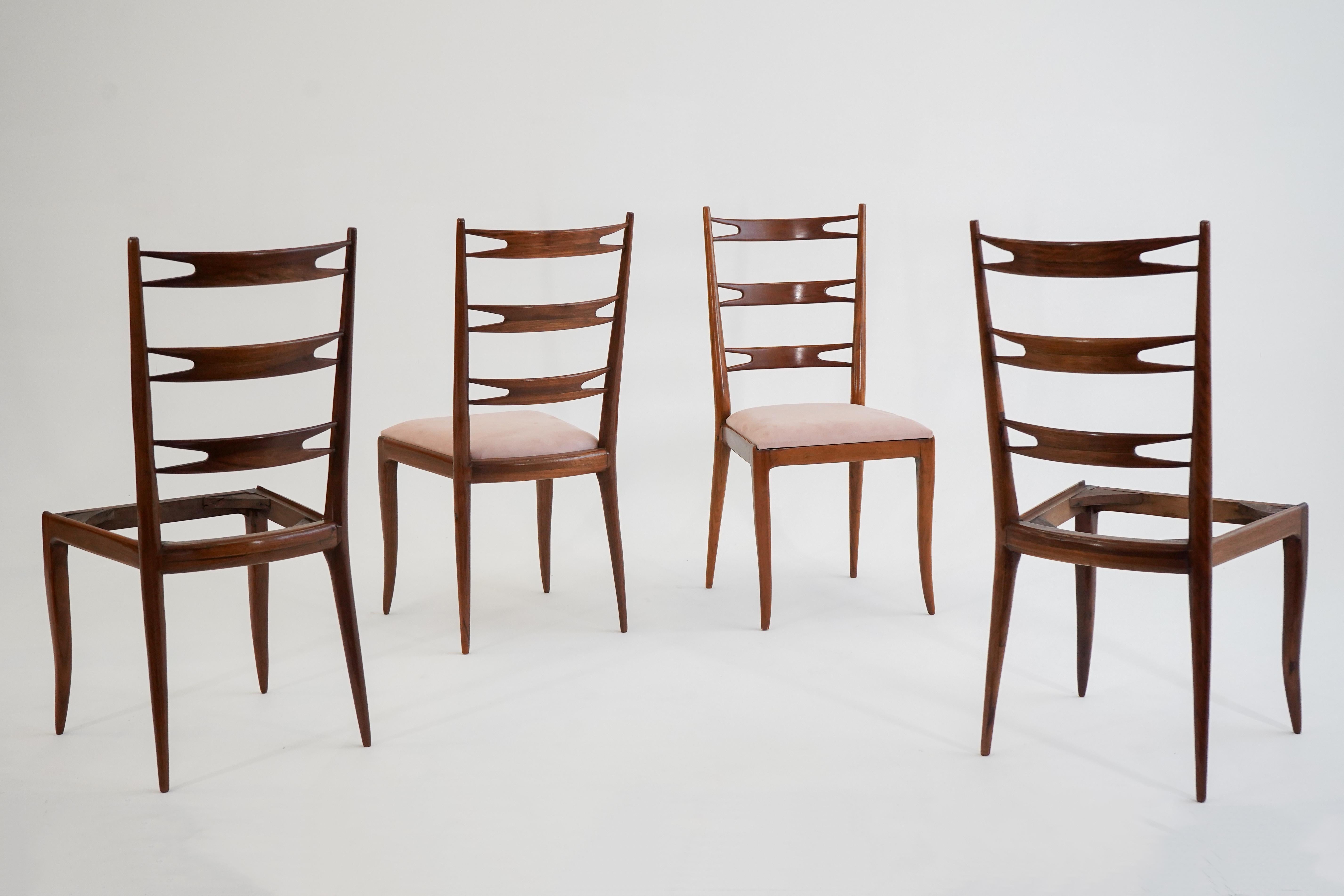 Brazilian Set of 10 “Gravata” Dining Chairs in Caviuna wood by Giuseppe Scapinelli Brazil For Sale