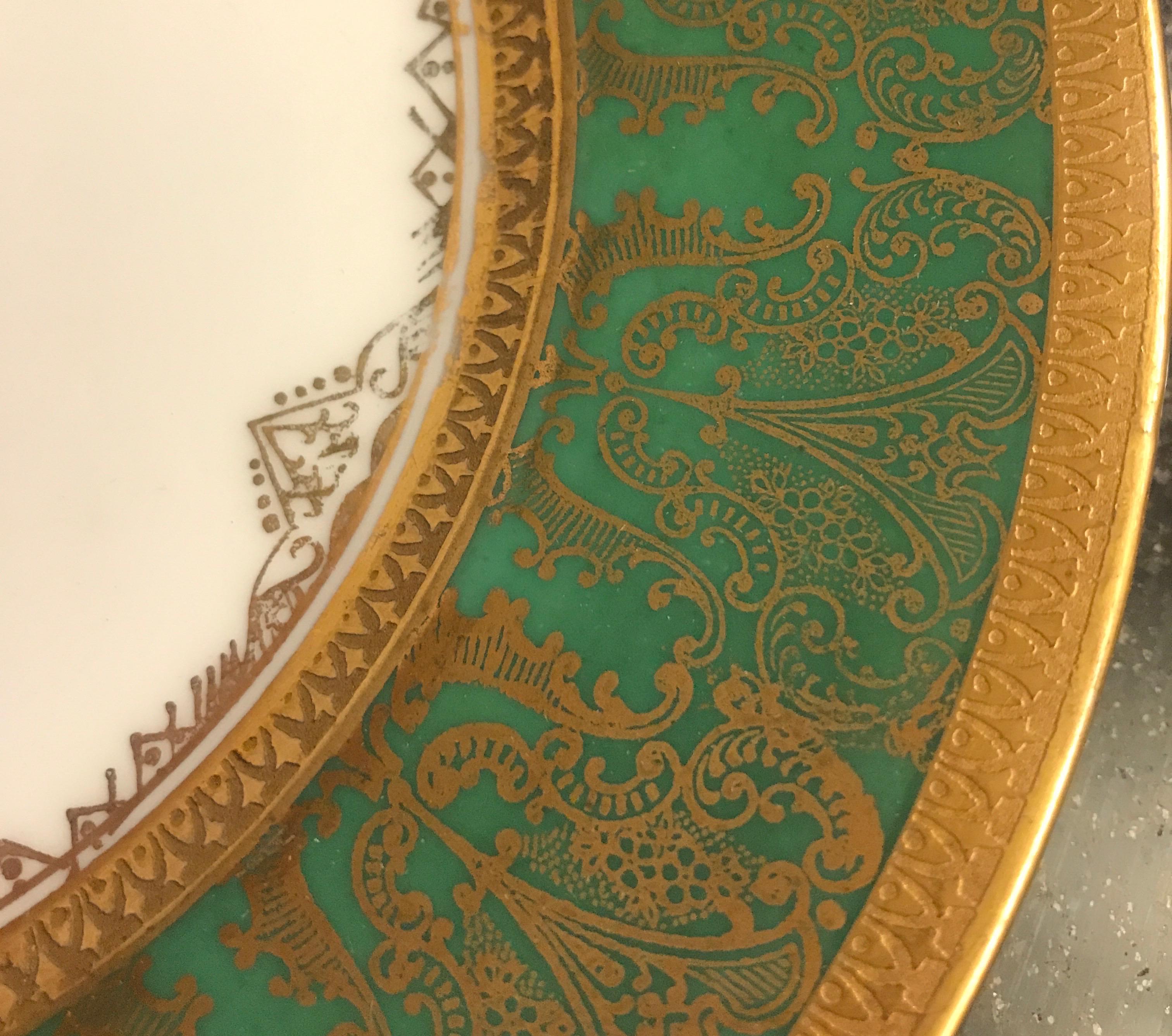 Early 20th Century Set of 10 Green and Gold Encrusted Accent Plates, by Sommer & Matchak