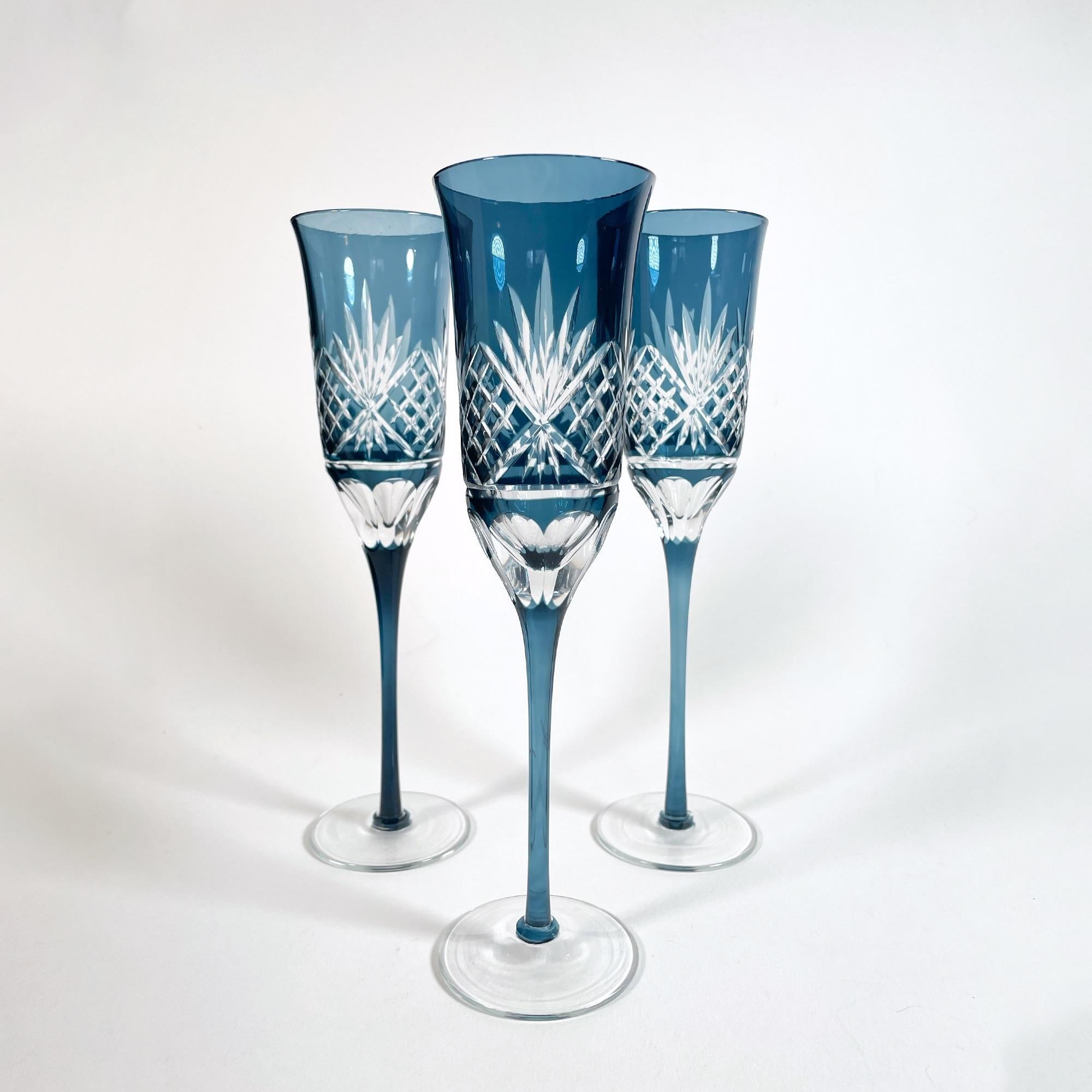 Cristal Ensemble de 10 flûtes à champagne de Bohème en cristal taillé à la main - Vintage 1980 en vente