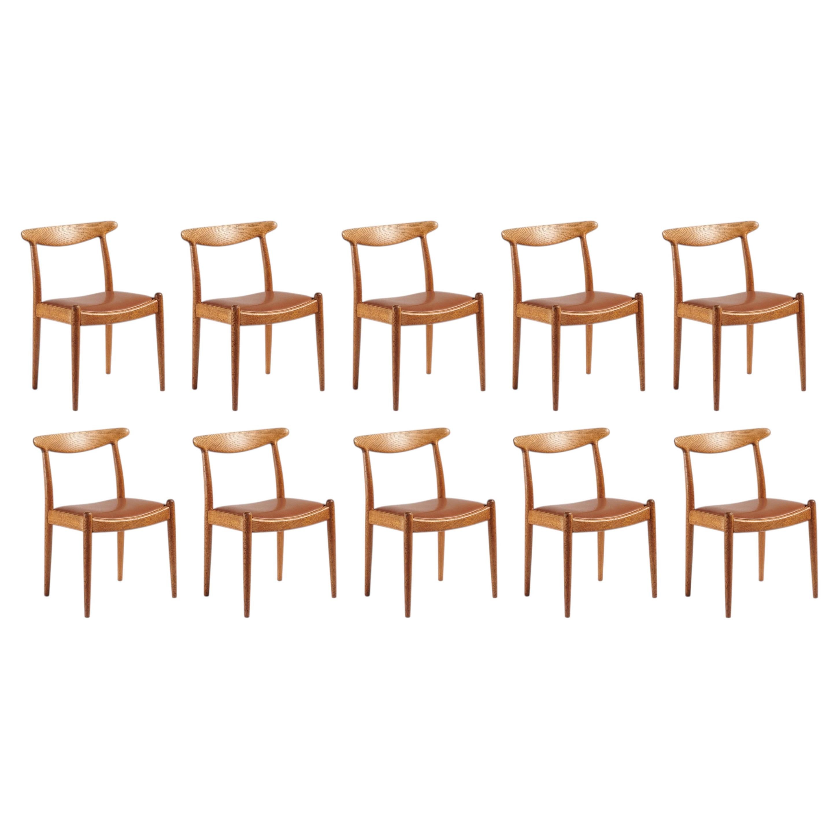 Set of 10 Hans Wegner Model W1 Oak Dining Chairs, 1950s For Sale