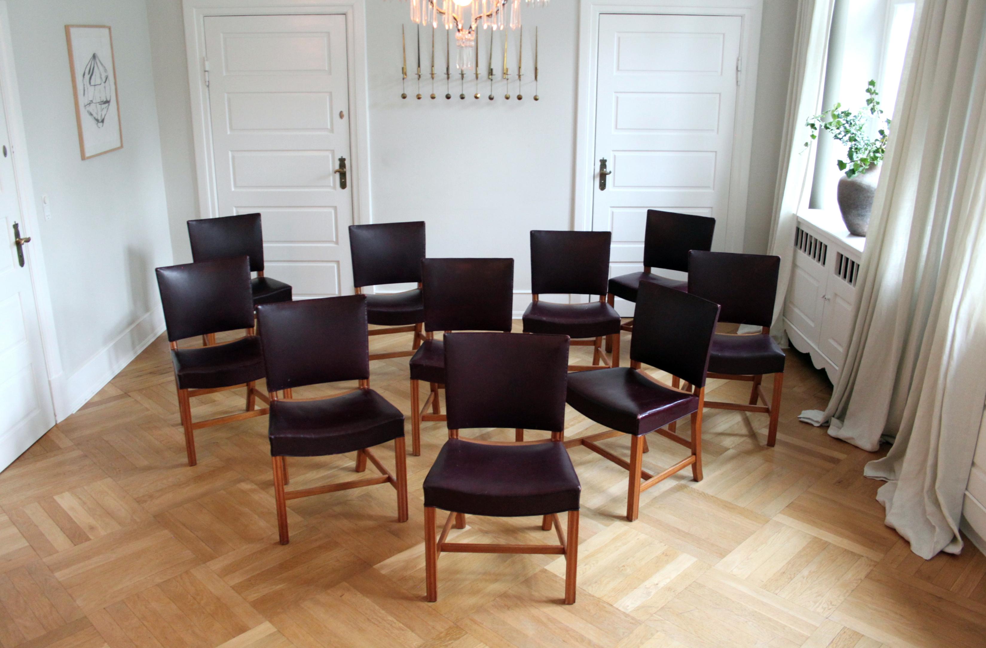 Set of 10 Kaare Klint Red Chairs Rud Rasmussen, Denmark 1950s In Good Condition For Sale In Copenhagen, DK