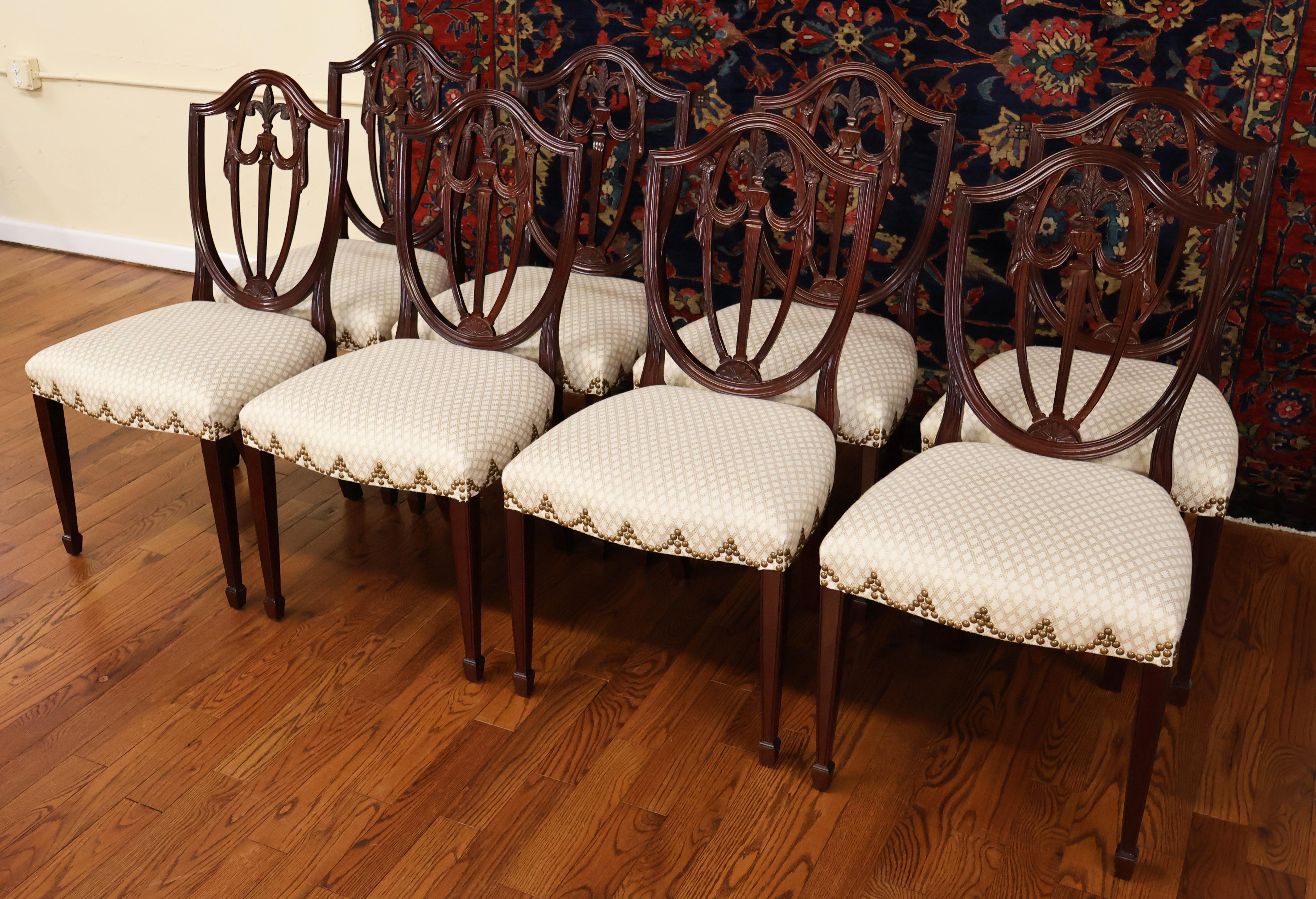 Contemporary Set of 10 Kindel Federal Style Shield Back Mahogany Dining Chairs 