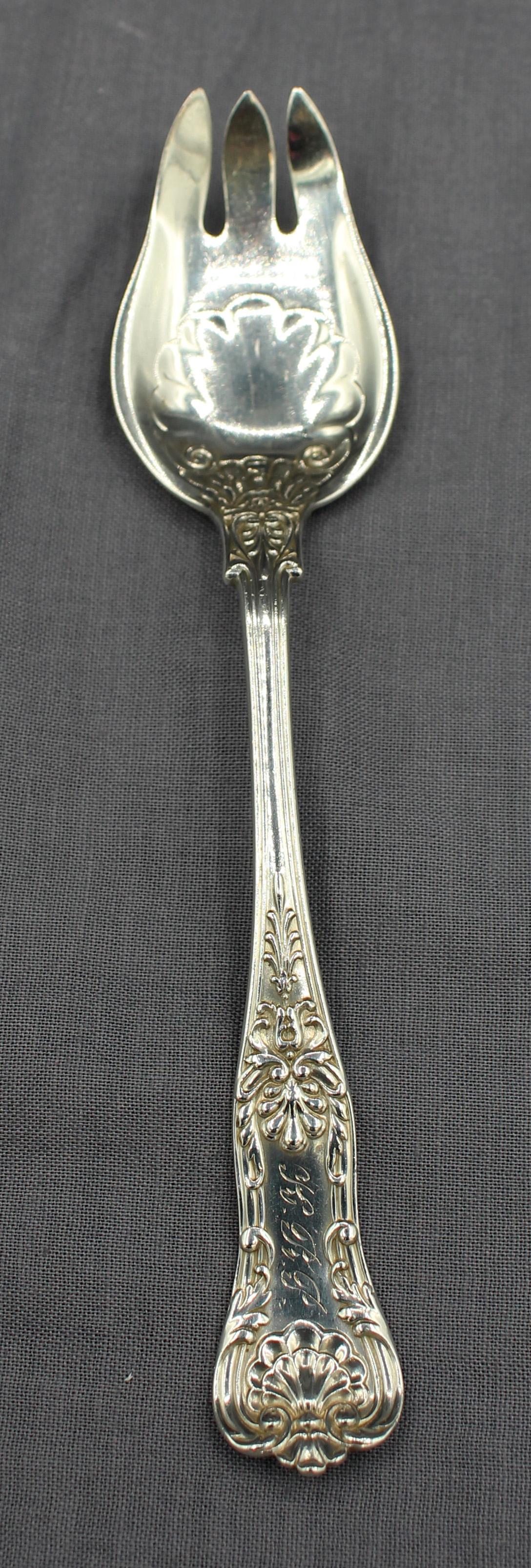 Antique sterling silver set of 10 ice cream or terrapin forks, King George pattern by Gorham. Very rare set. Shell bowl with full traditional Georgian shell motifs. Full obverse design. Monogram 