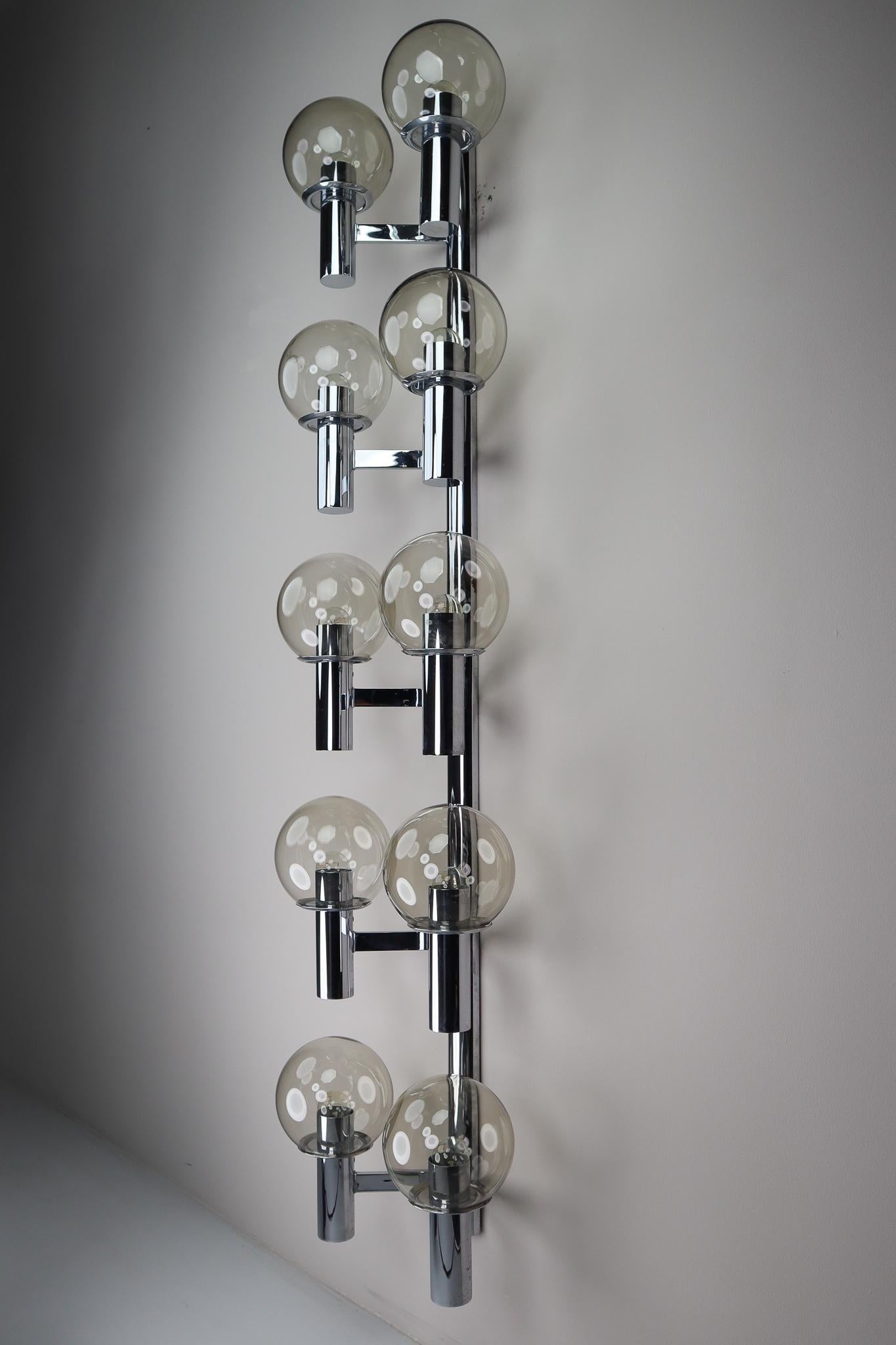 Set of 10 Large Mid-Century Modern Chrome Wall Lights / Sculptures, Italy, 1970s In Good Condition In Almelo, NL