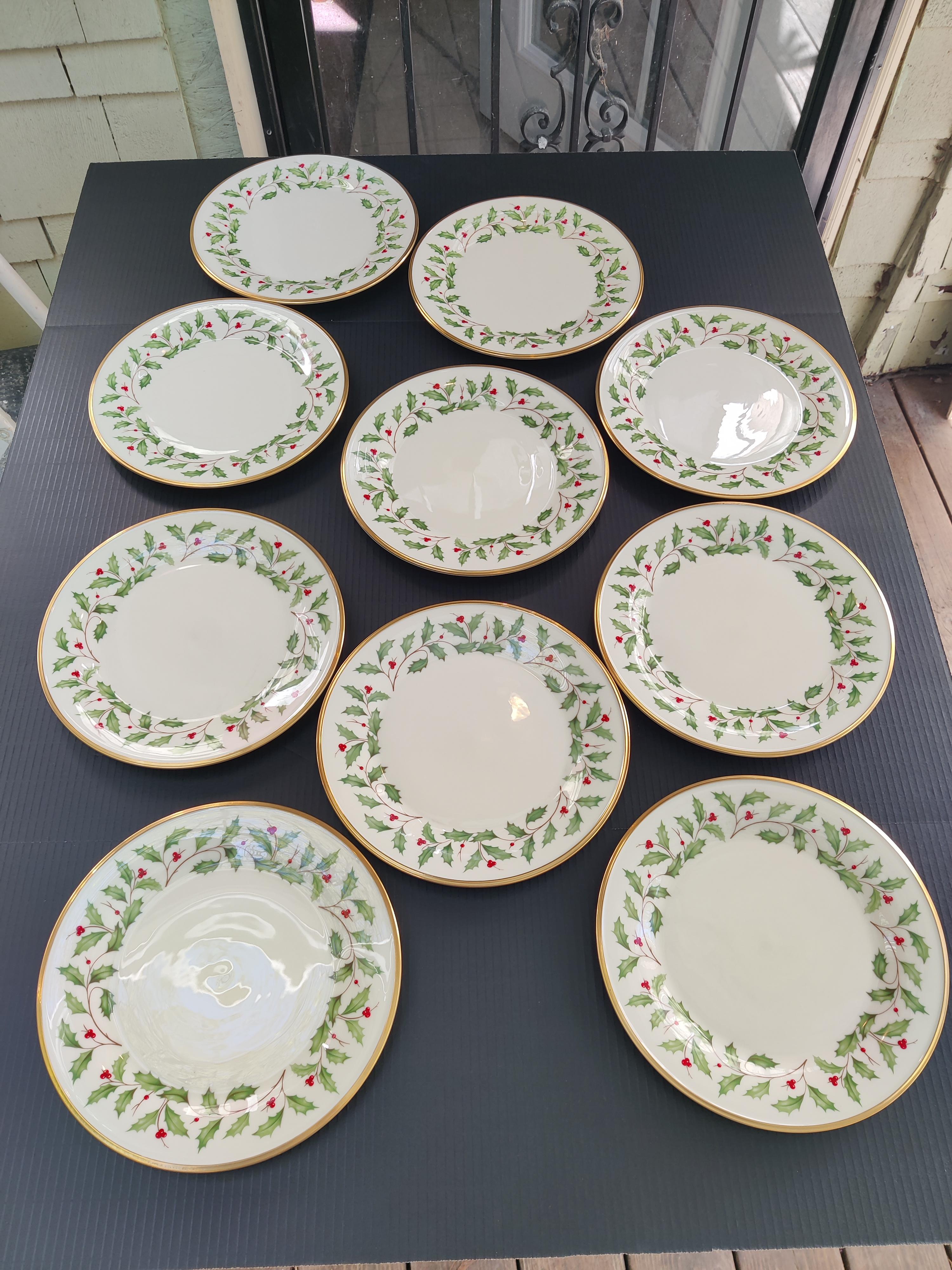 Set of 10 Lenox Christmas Plates For Sale 5
