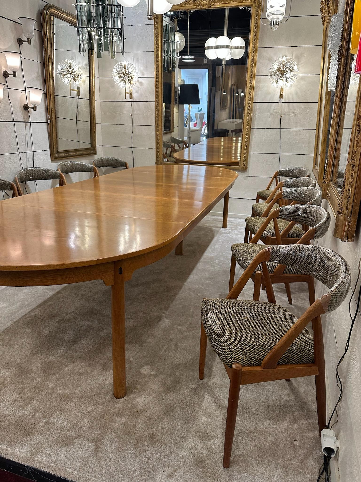 Scandinavian Modern Set of 10 light oak chairs by Kai Kristiansen For Sale