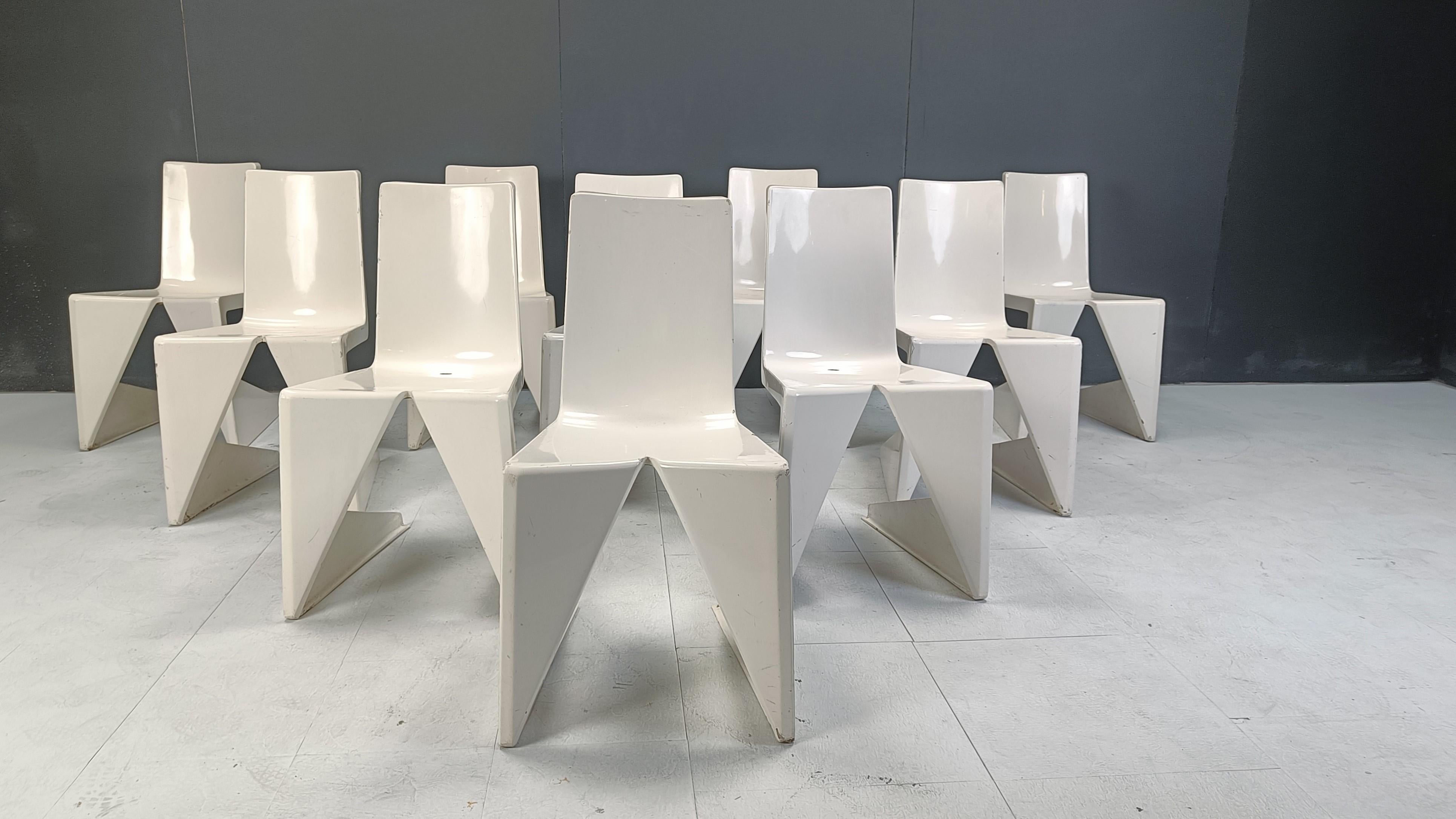 Dutch Set of 10 LRC fiberglass dining chairs by Wiel Arets for Lensvelt, early 21th ce