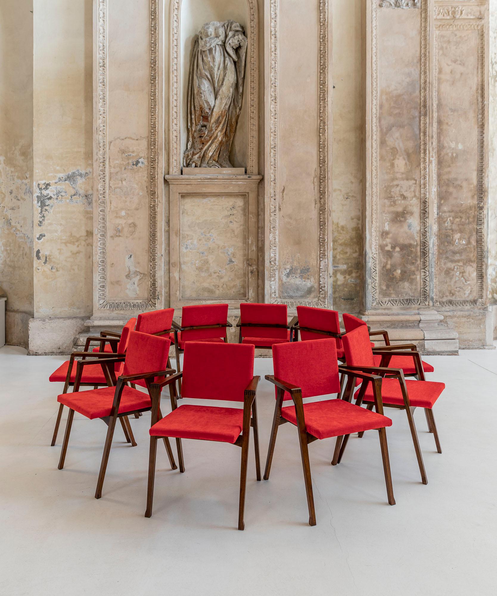 Extraordinary set of 10 chairs Luisa, designed by Franco Albini in 1955.
Newly reupholstered in red fabric.