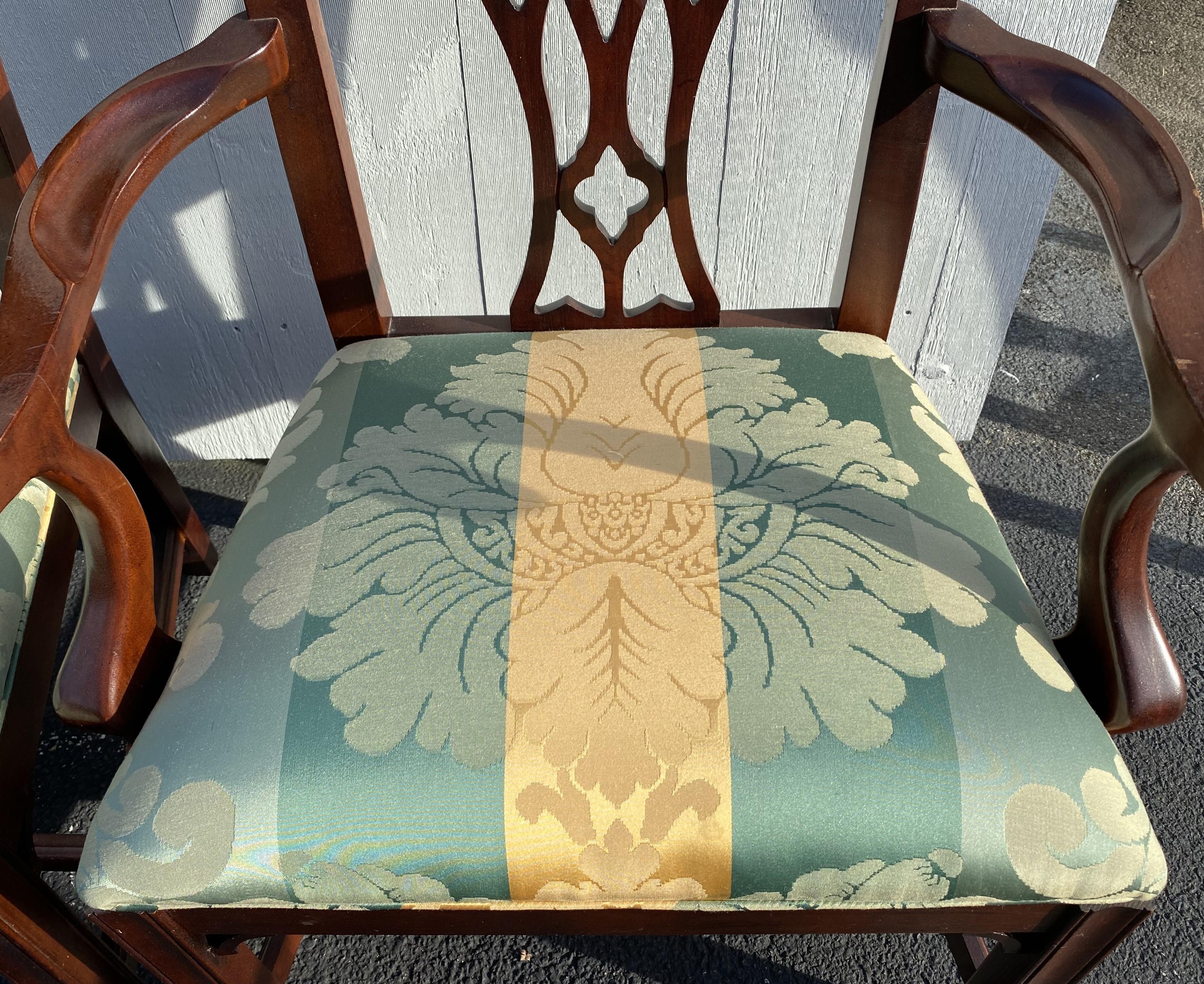 Set of 10 Mahogany Chippendale Style Dining Chairs In Good Condition In Milford, NH
