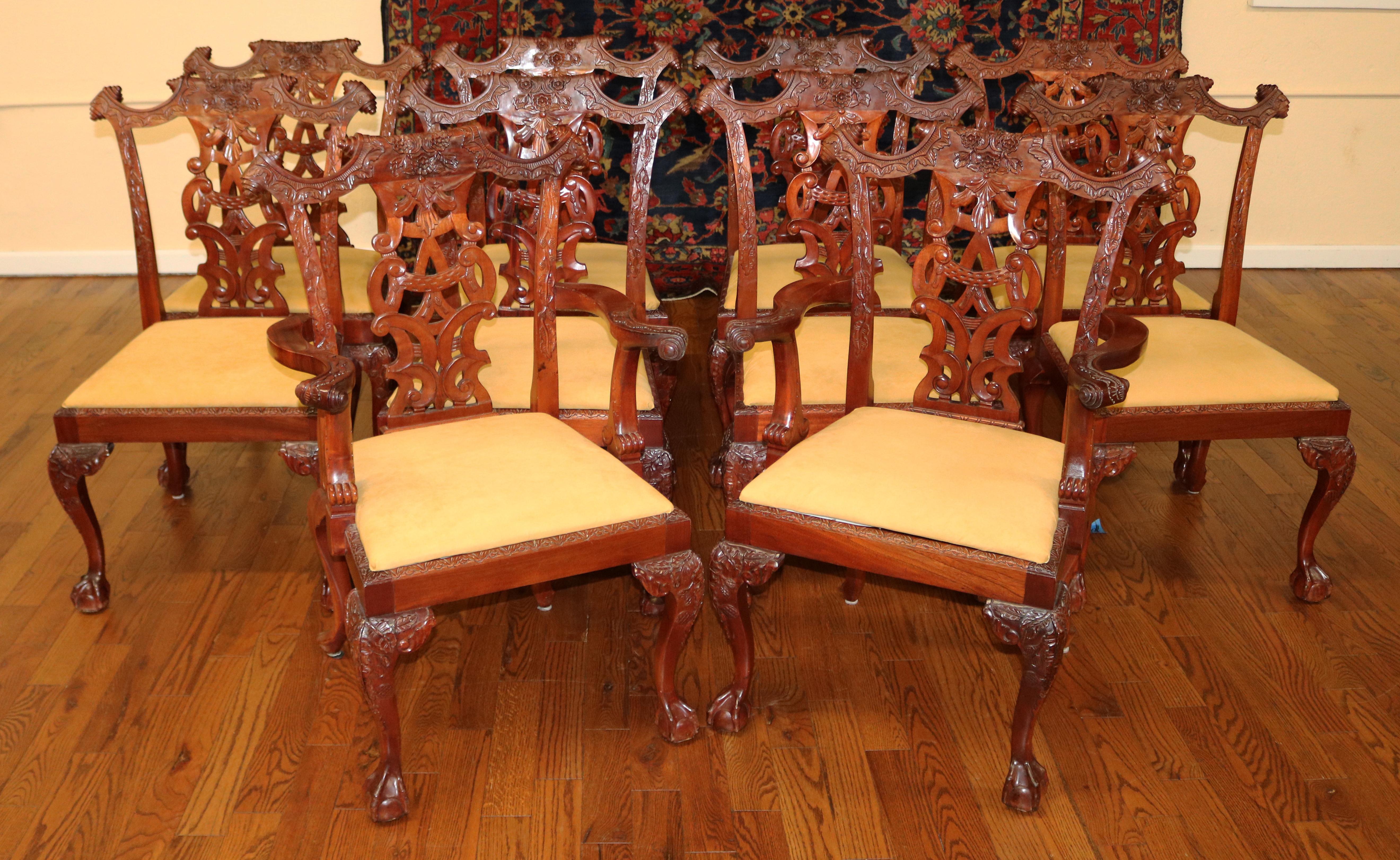 et of 10 Mahogany Irish Chippendale Style Dining Chairs Beige / Gold Fabric

Dimensions : Arm Chairs - 27