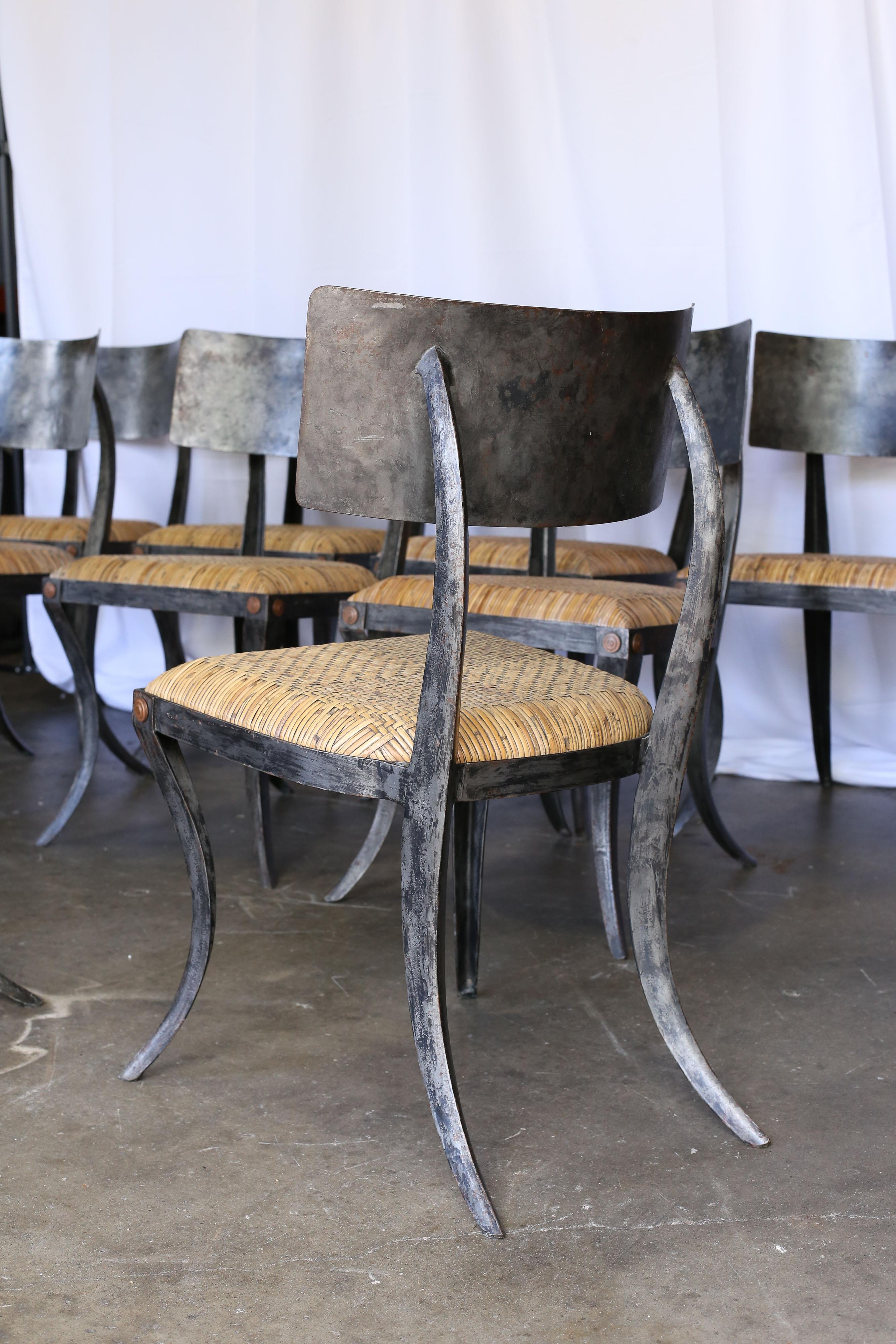Satz von 10 Klismos-Stühlen aus Metall von Ched Berenguer-Topacio im Angebot 5