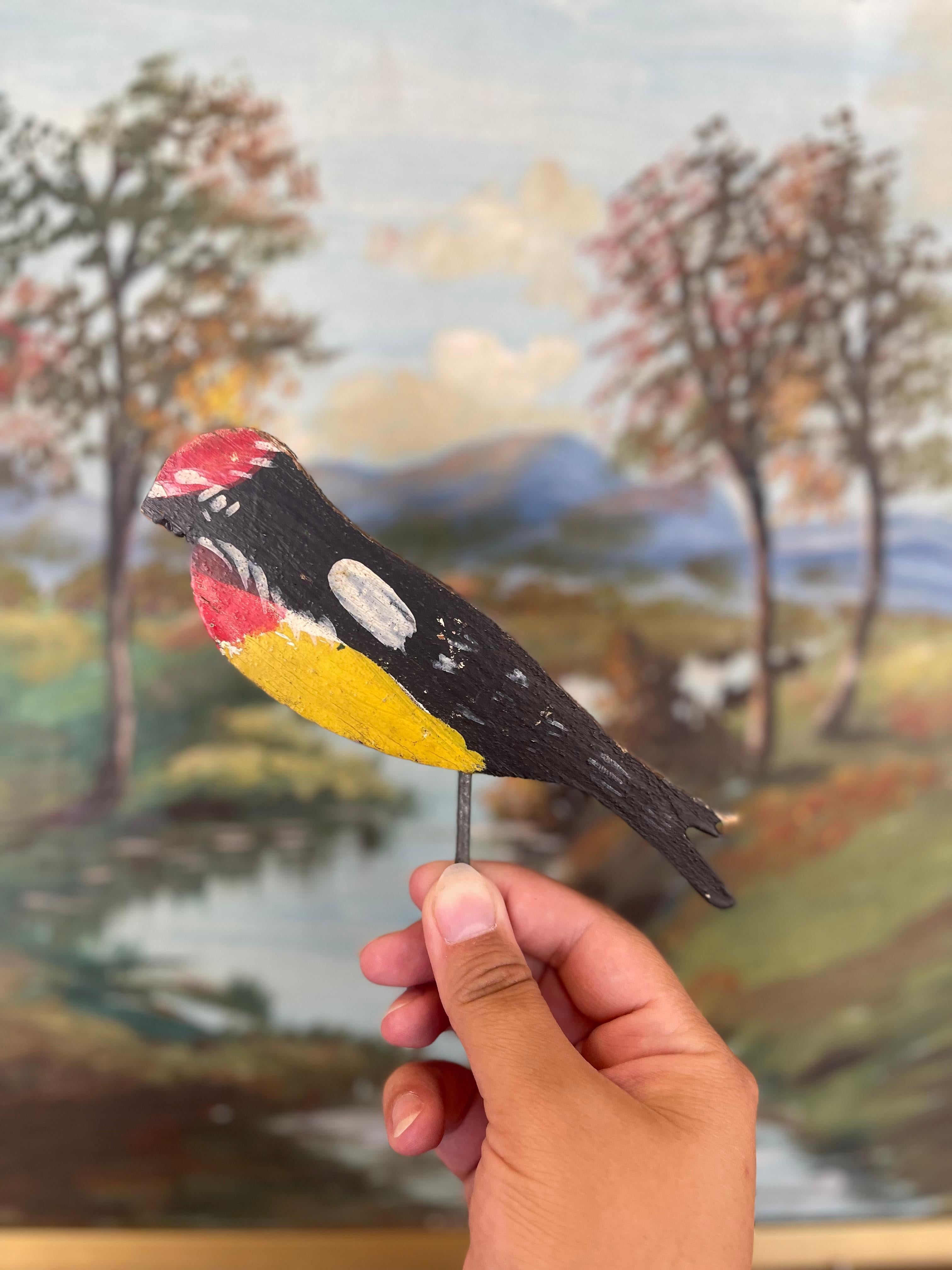 Métal Ensemble de 10 silhouettes d'oiseaux en bois peintes à la main au milieu du 20e siècle. en vente