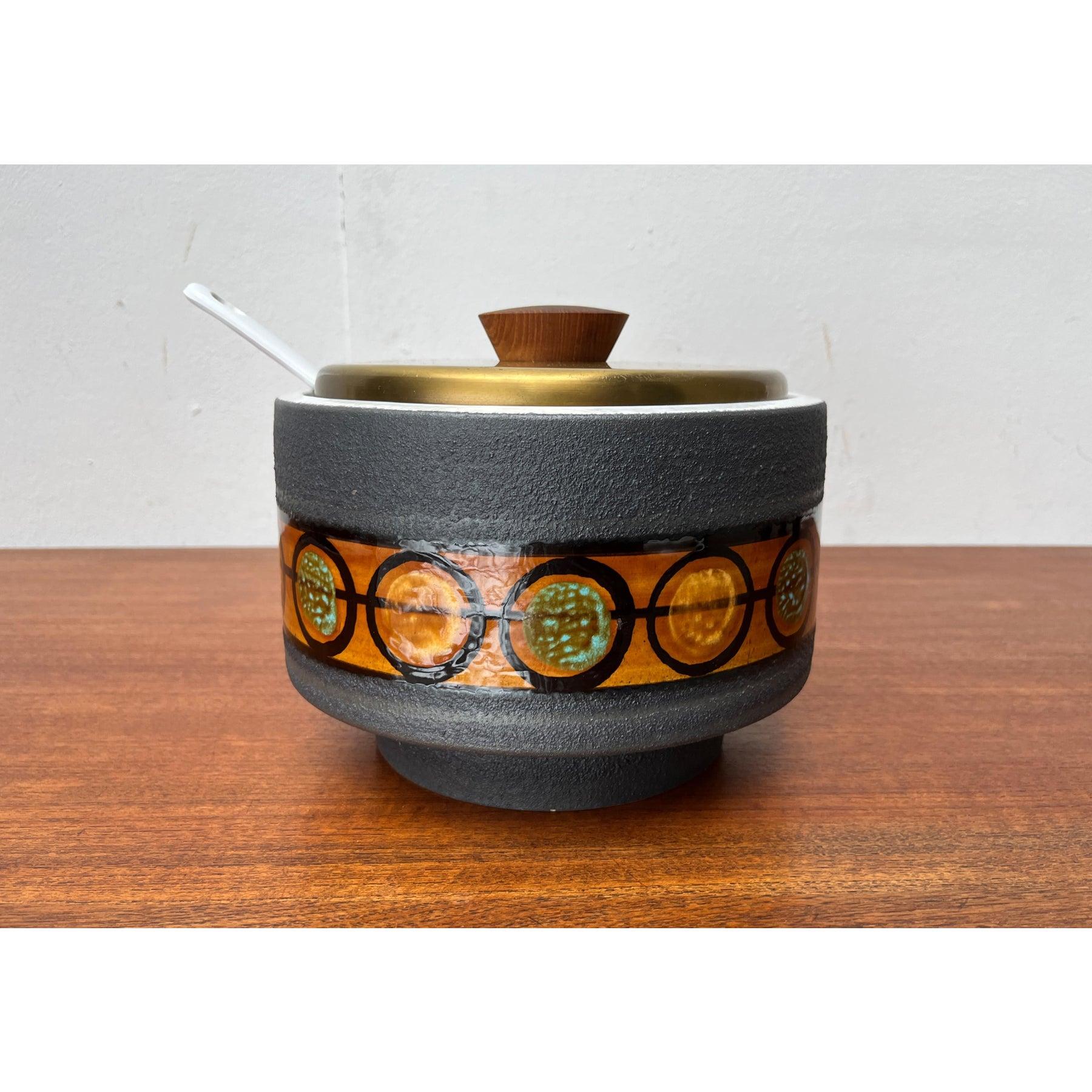 Set of 10 Mid-Century Brutalist German Pottery WGP Punch Bowl and Cups, 1960s In Excellent Condition For Sale In Hamburg, DE