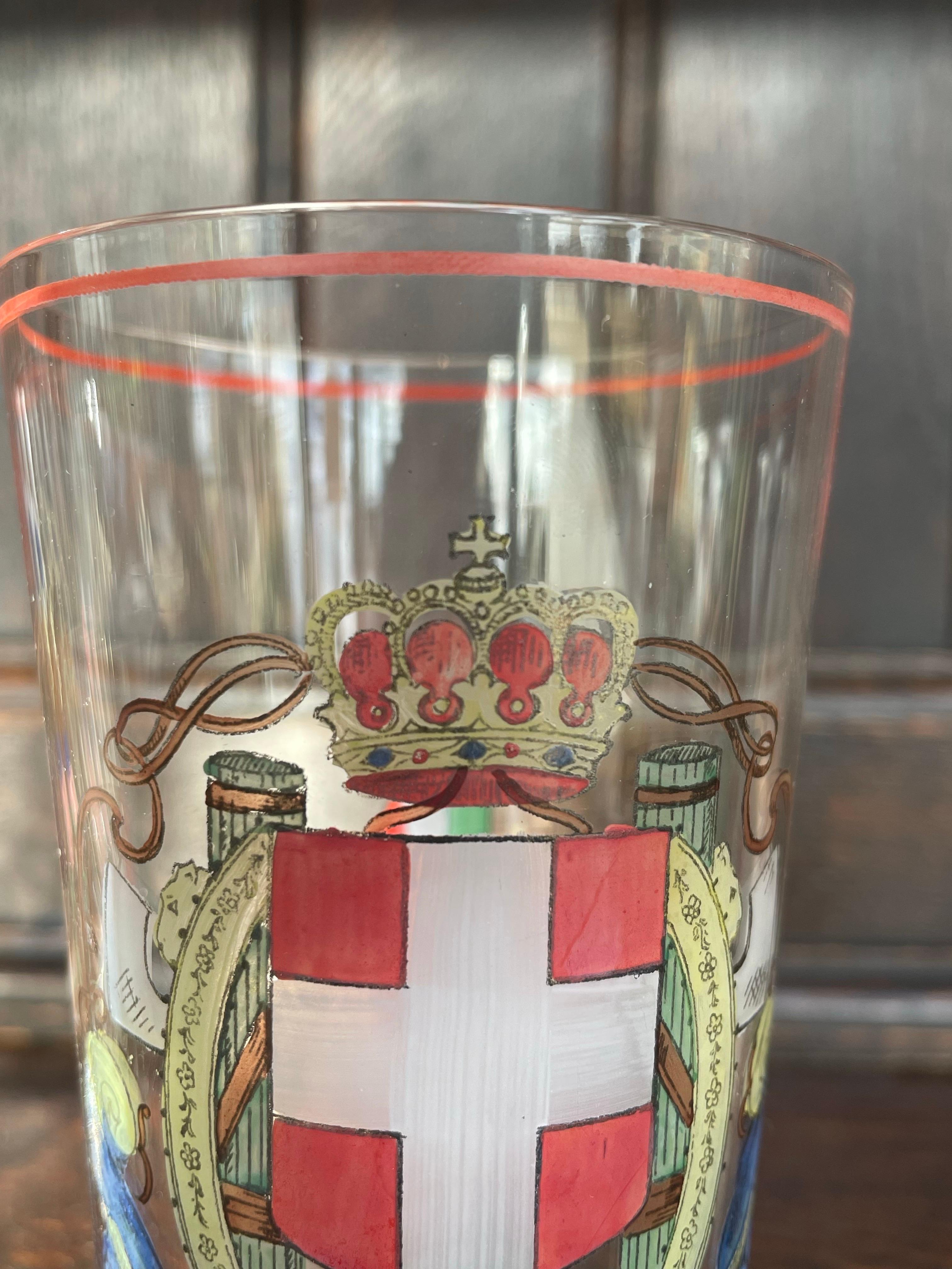 Lot de 10 verres Highball de style héraldique peints à la main et datant du milieu du siècle dernier en vente 4