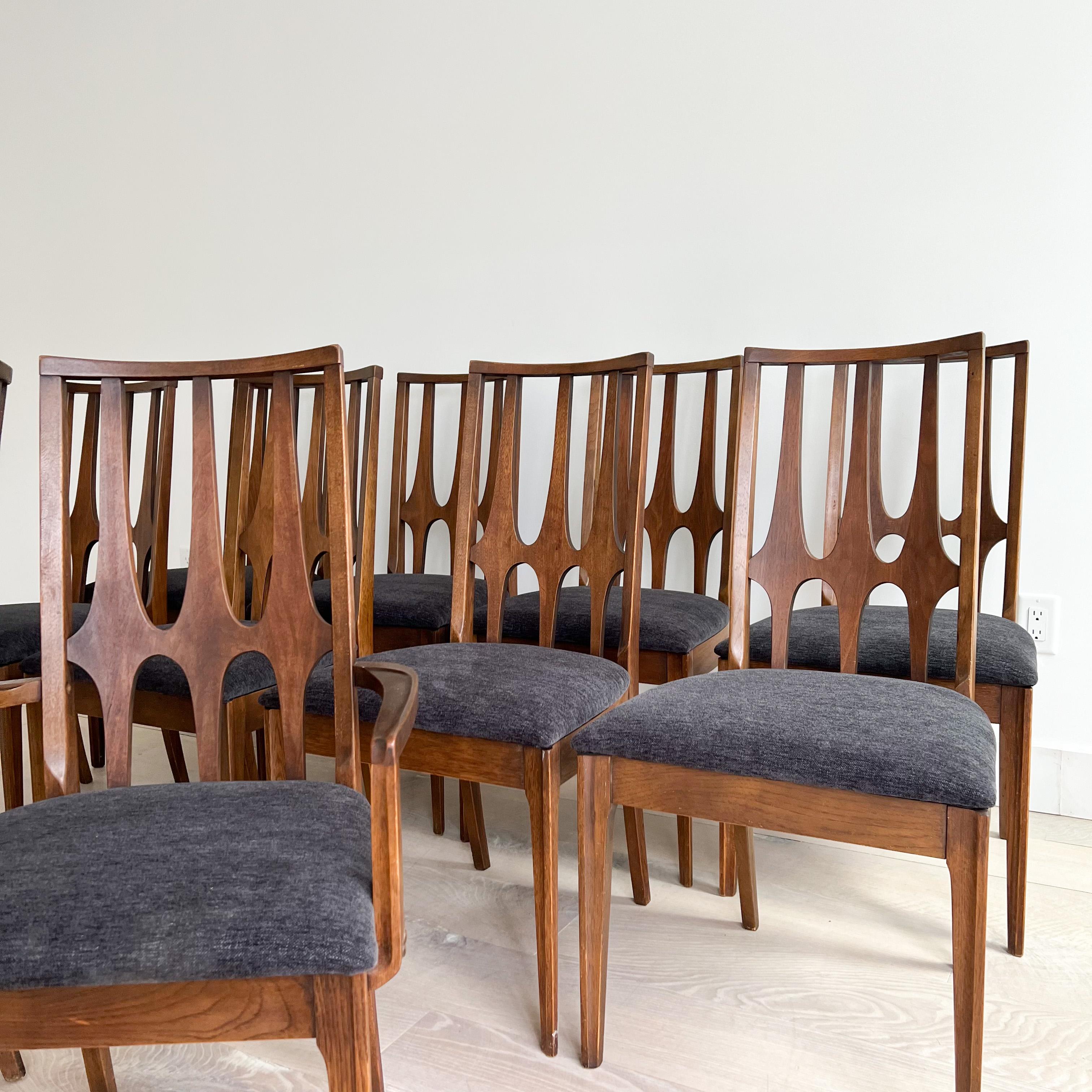 Ensemble de 10 chaises de salle à manger Broyhill Brasilia modernes du milieu du siècle dernier avec tapisserie neuve Bon état à Asheville, NC