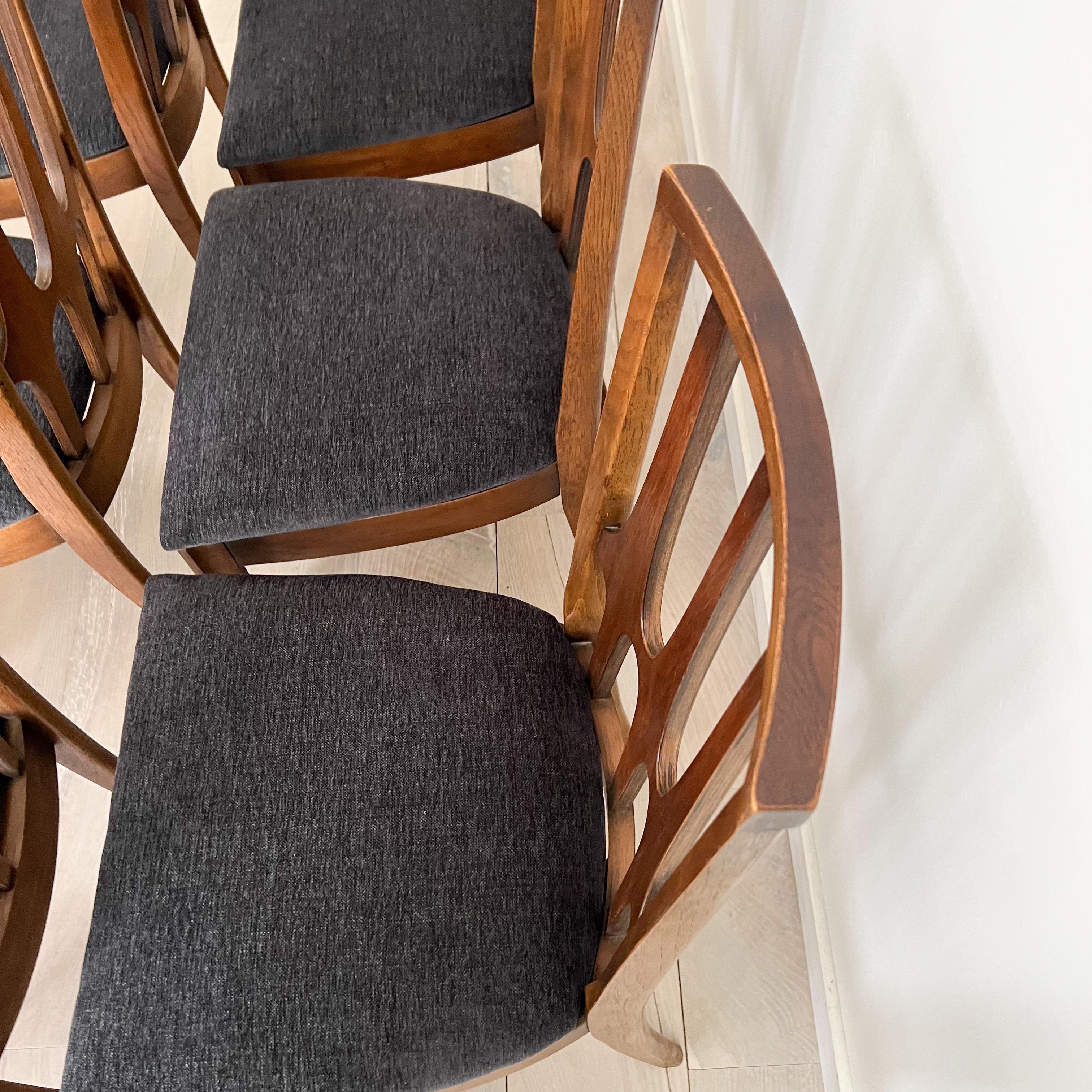 Ensemble de 10 chaises de salle à manger Broyhill Brasilia modernes du milieu du siècle dernier avec tapisserie neuve 2