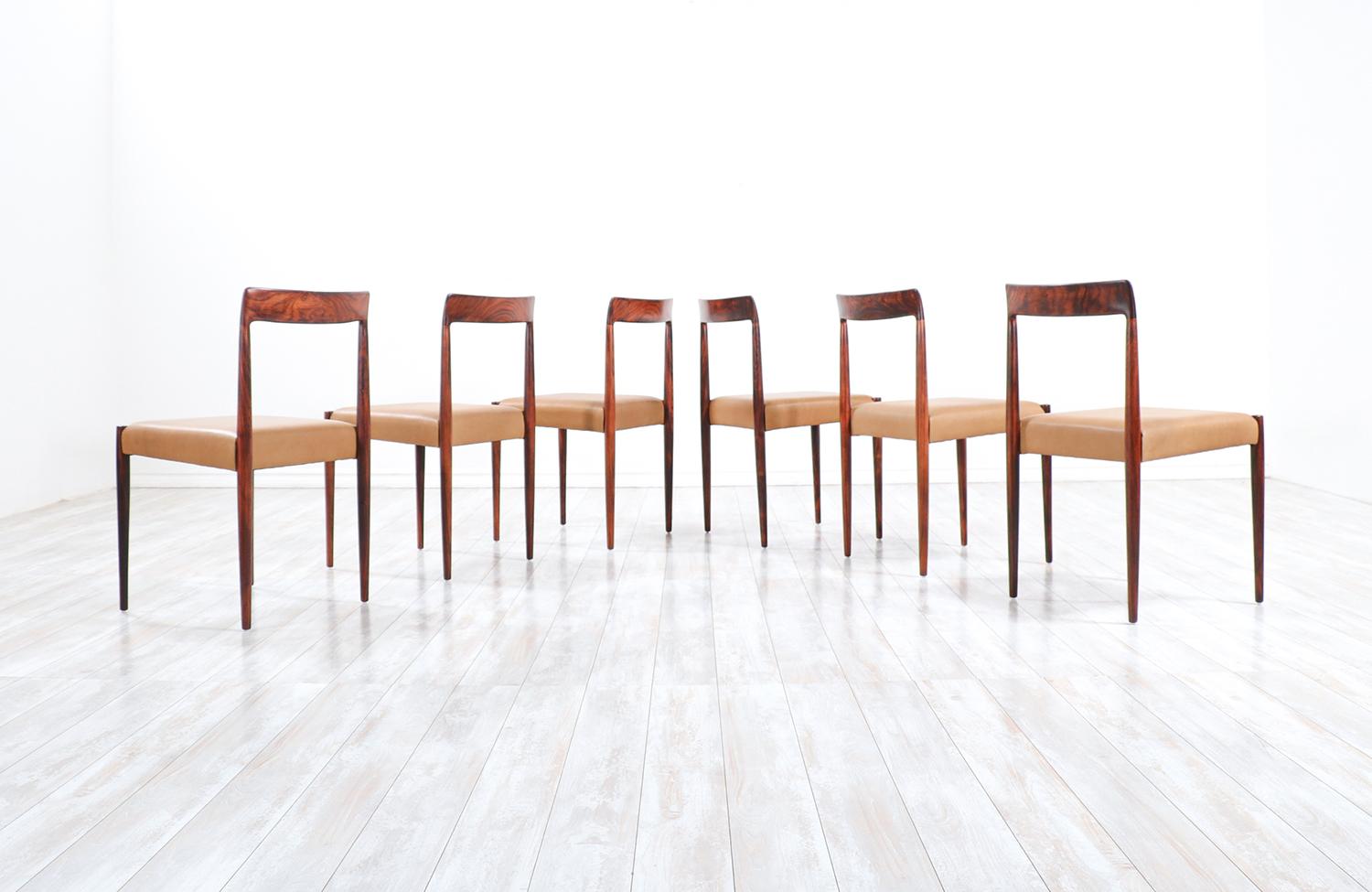 Mid-20th Century Set of 10 Mid-Century Modern Rosewood and Leather Dining Chairs by Lübke