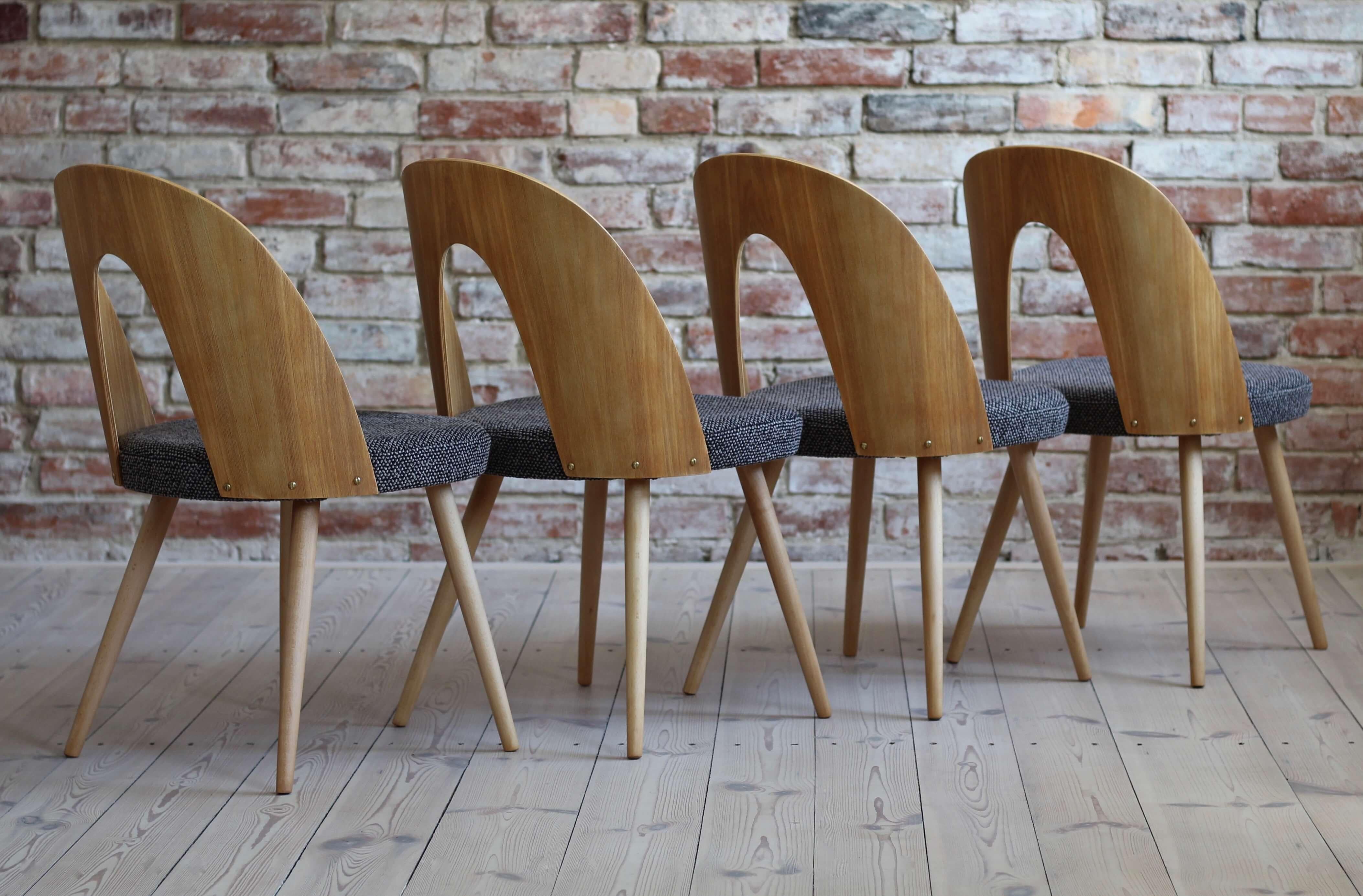 Czech Set of 10 MidCentury Dining Chairs by A.Šuman, Customizable Upholstery Available For Sale
