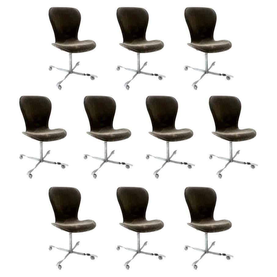 Ensemble de 10 chaises en mohair "Ion" de Gideon Kramer en vente