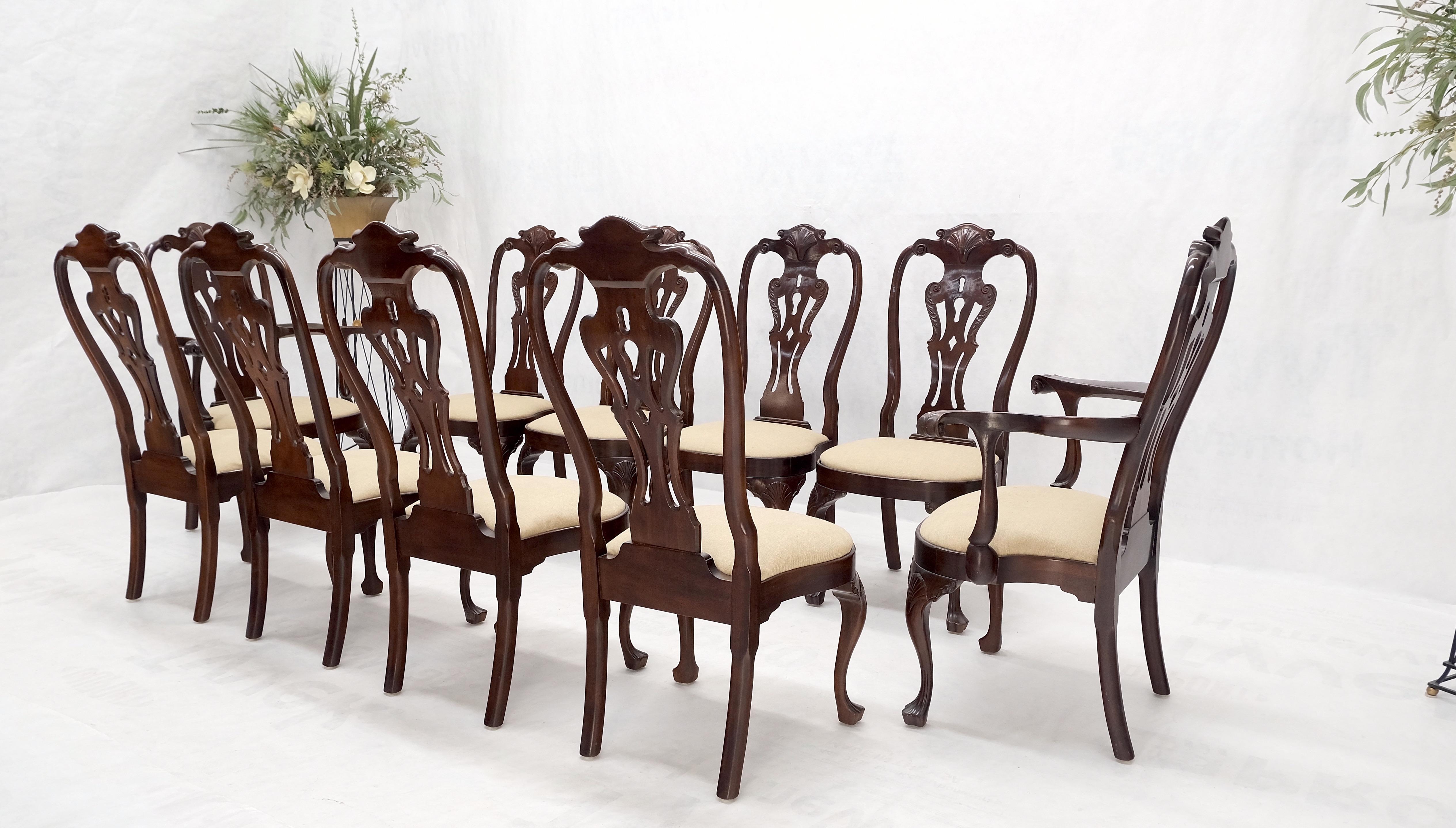 Ensemble de 10 chaises de salle à manger en noyer tapissées de lin neuf par Henredon Mint en vente 3