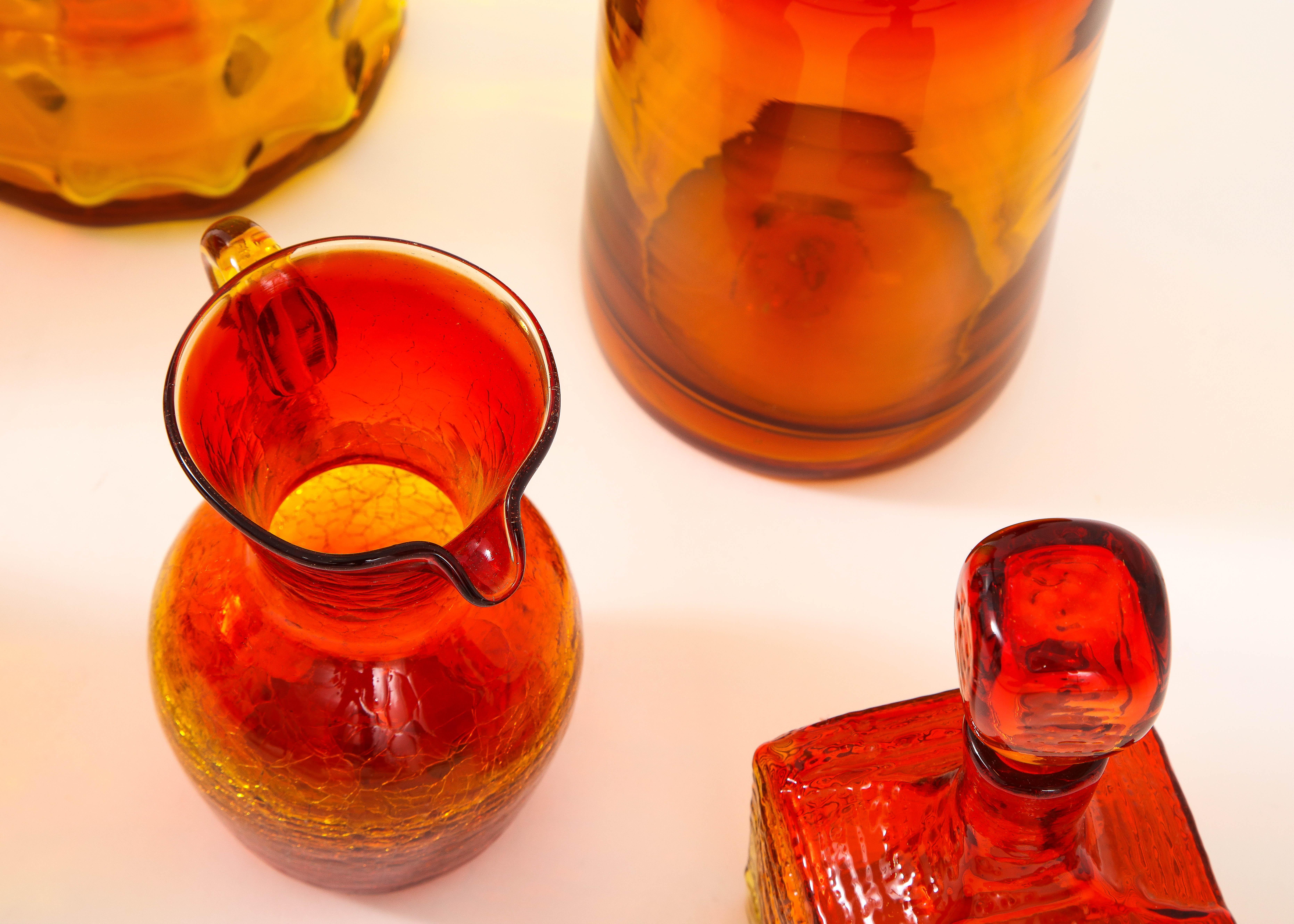 Vetro artistico Set di 10 bottiglie Blenko arancioni in vendita