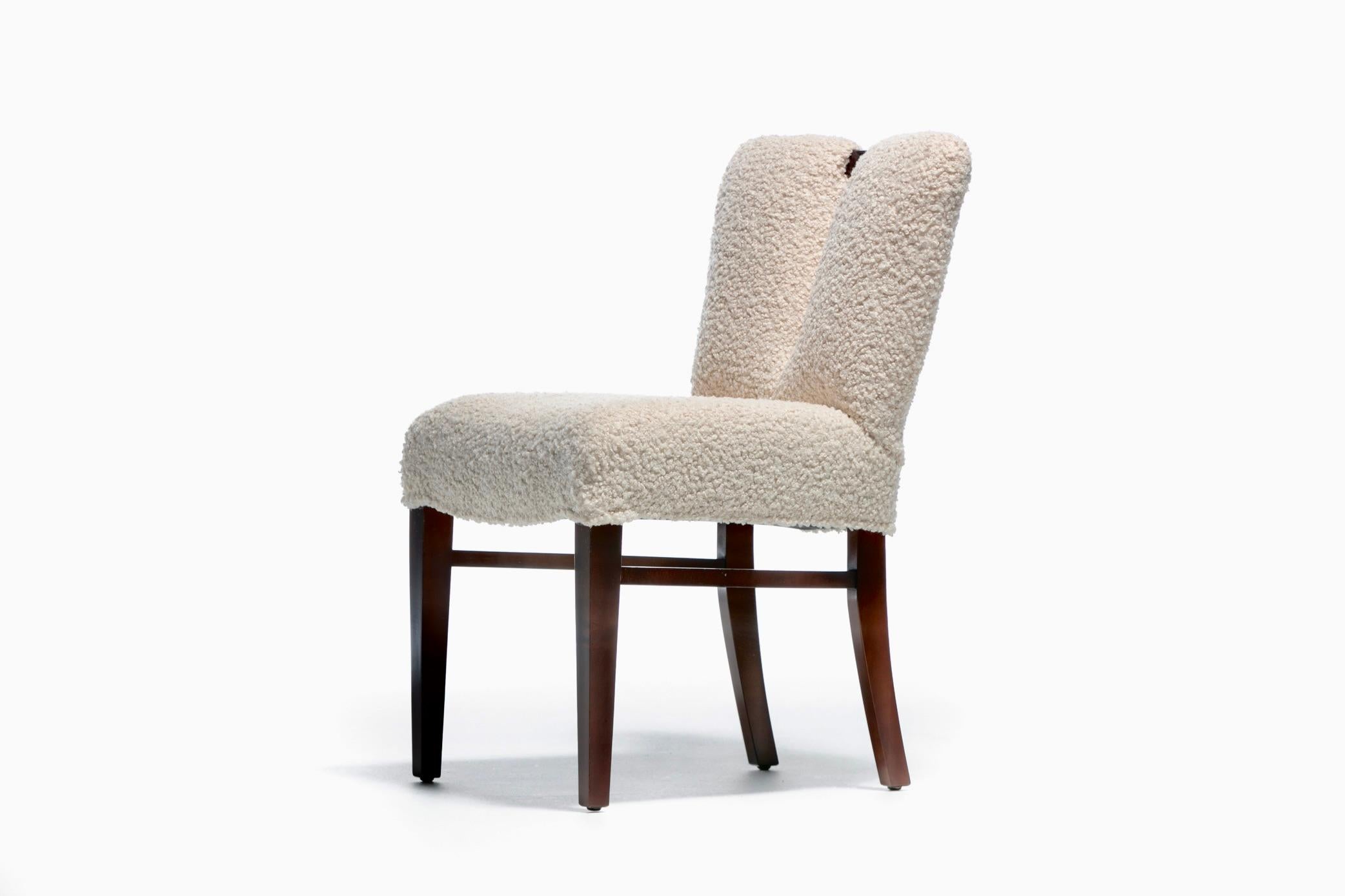 Ensemble de 10 chaises de salle à manger à dossier corseté en bouclé blanc ivoire de Paul Frankl, c. années 1950 en vente 8