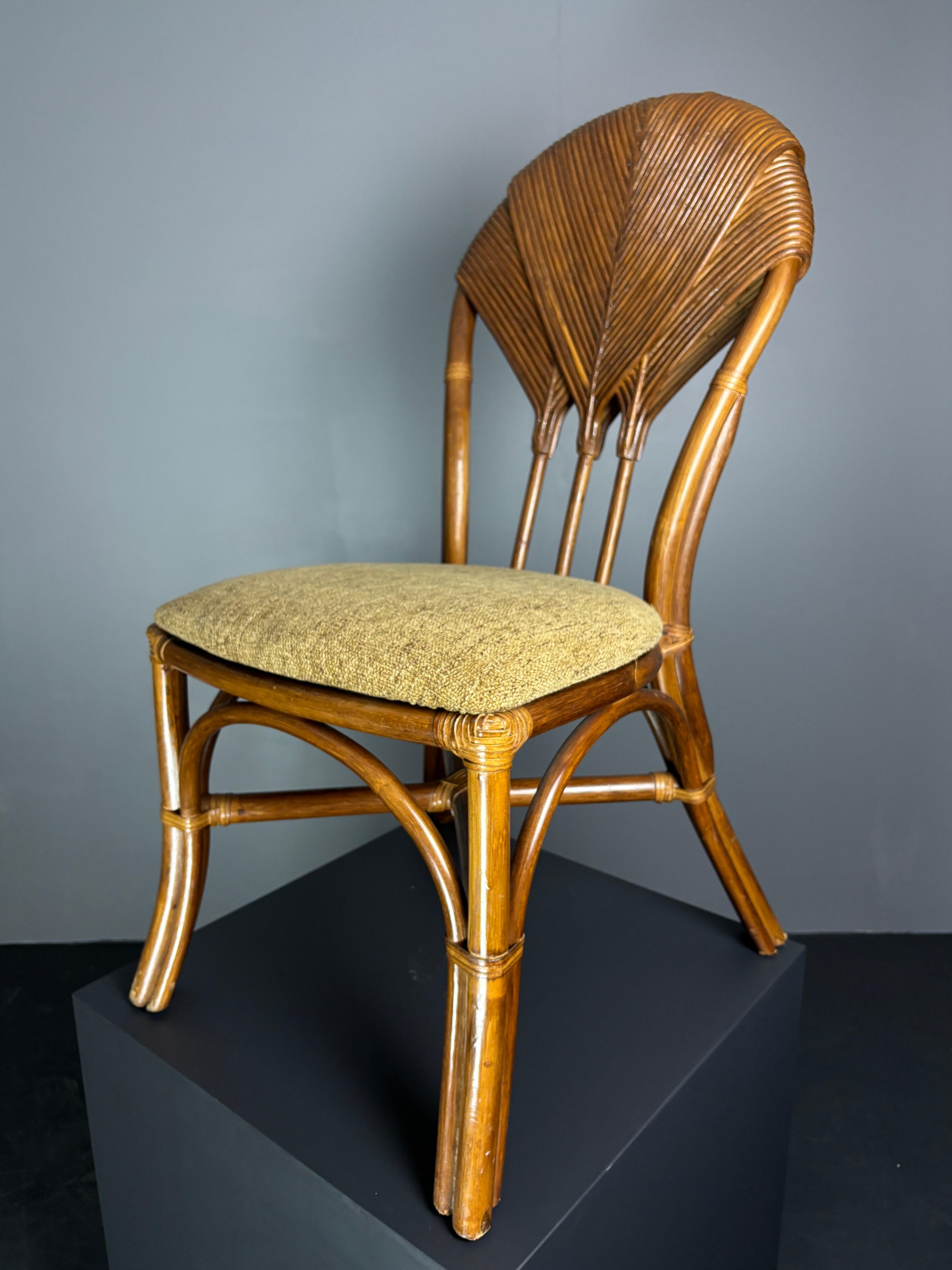 italien Lot de 10 chaises de salle à manger en roseau, rotin, bambou et feuilles de palmier. en vente