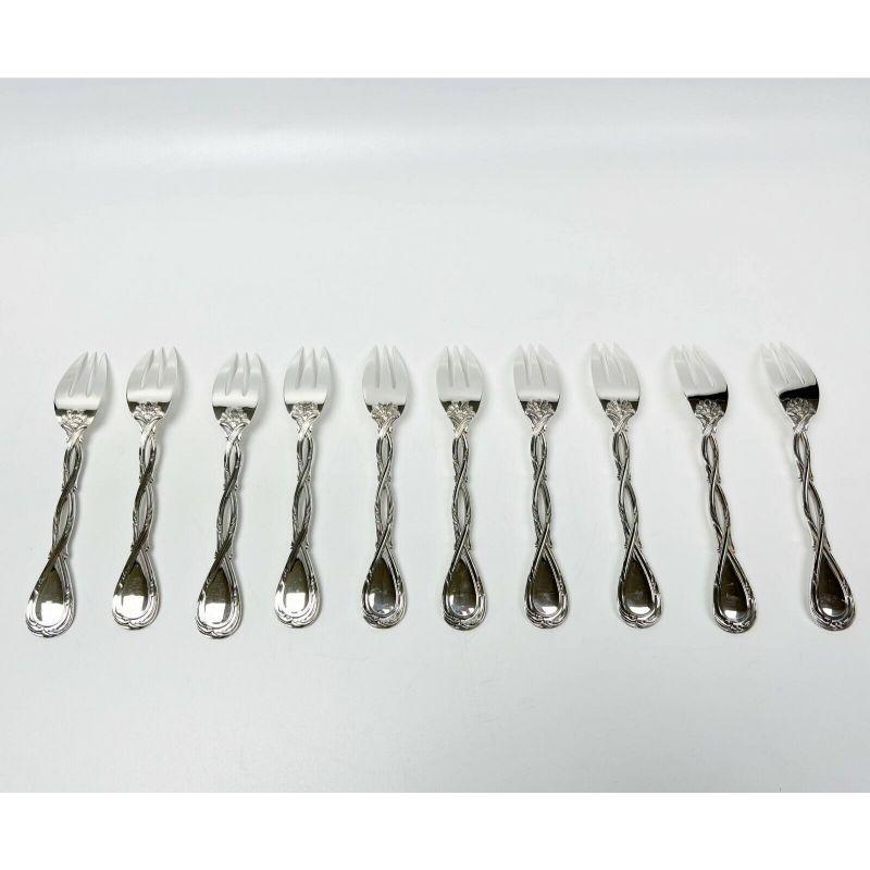 Set of 10 Puiforcat French Sterling Silver Fish Forks in Royal In Good Condition In Gardena, CA