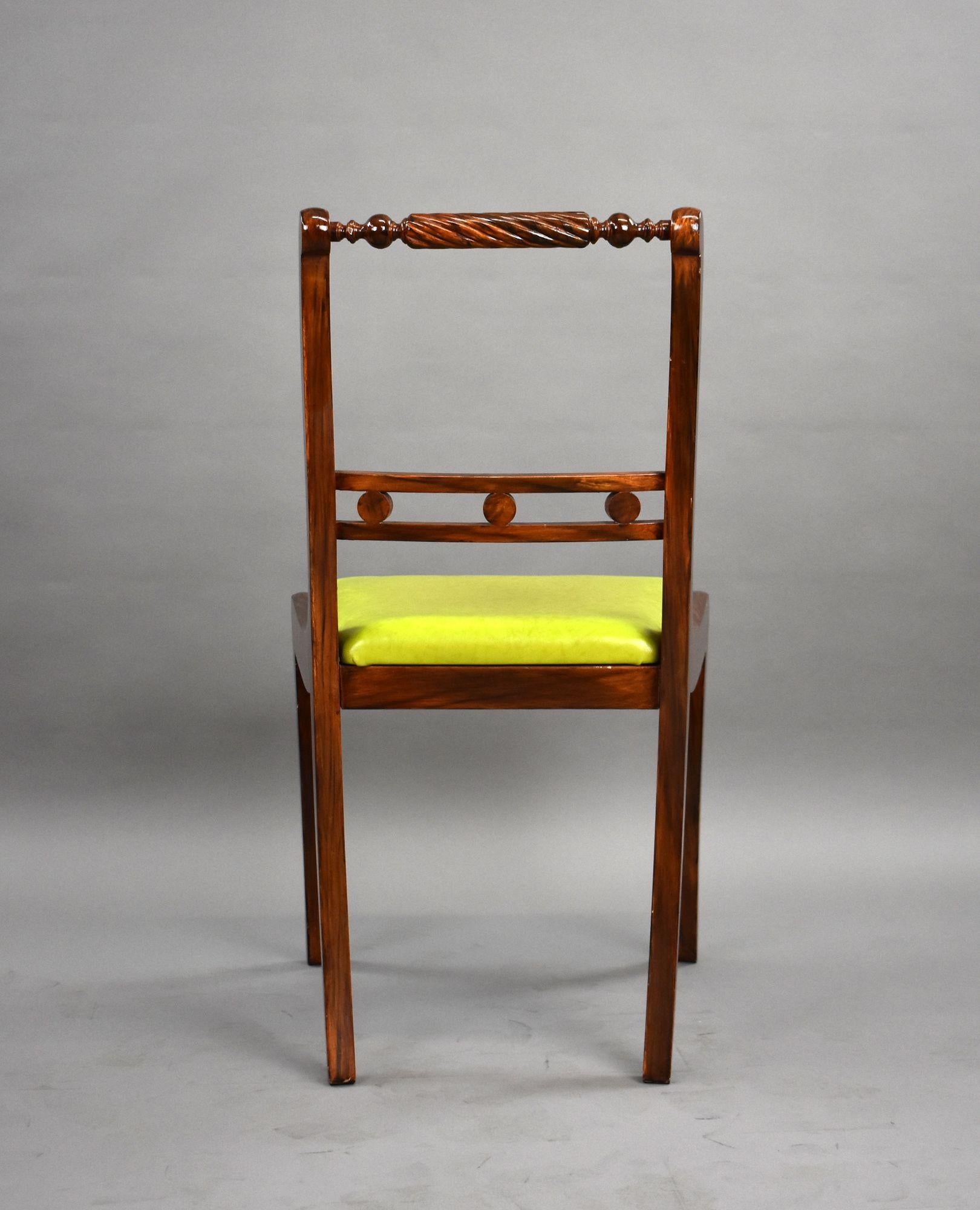 20ième siècle Ensemble de 10 chaises de salle à manger de style Regency en vente