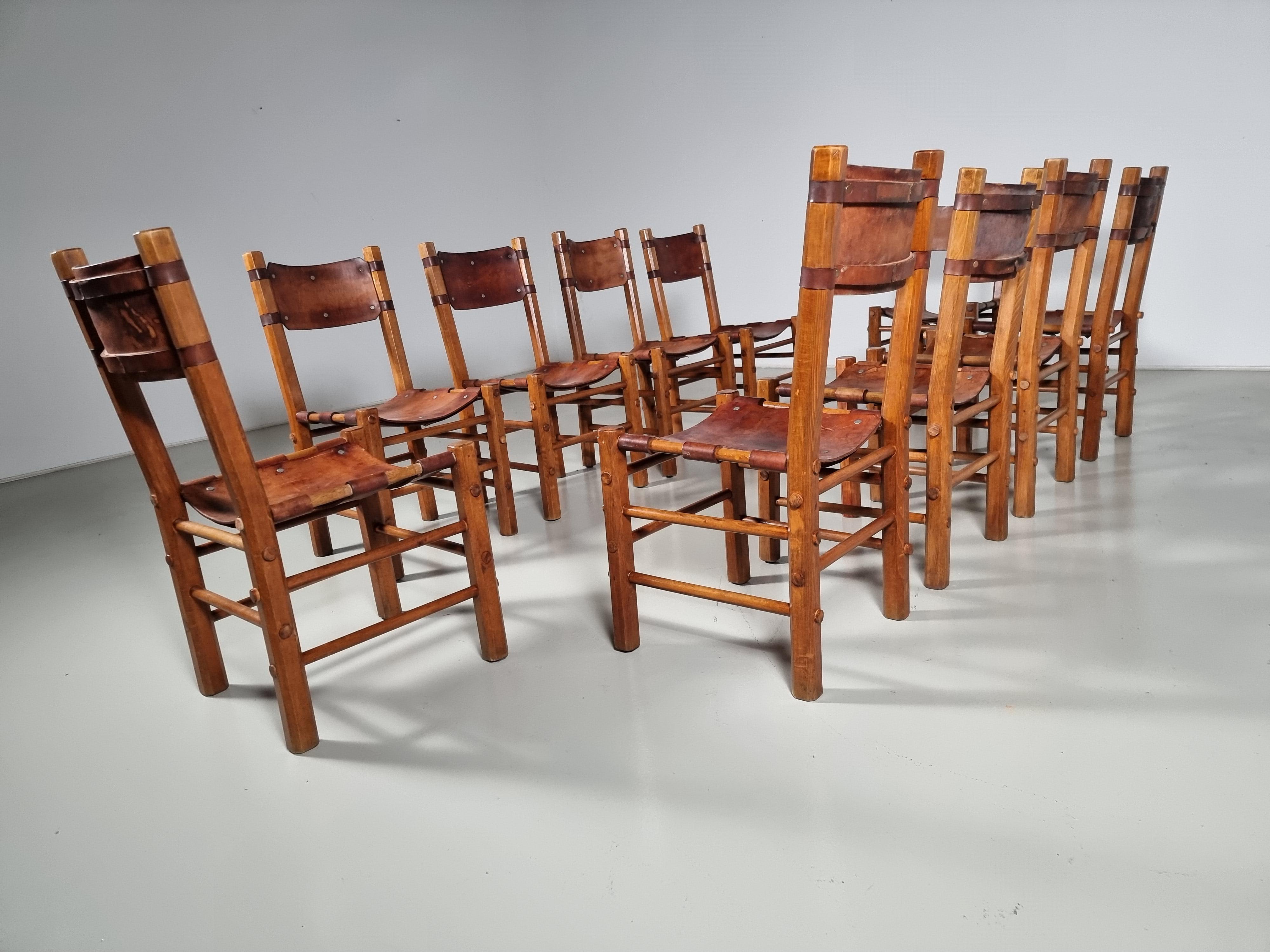 Set of 10 Rustic Dining Chairs in Beech Wood and Leather, 1960s In Fair Condition In amstelveen, NL