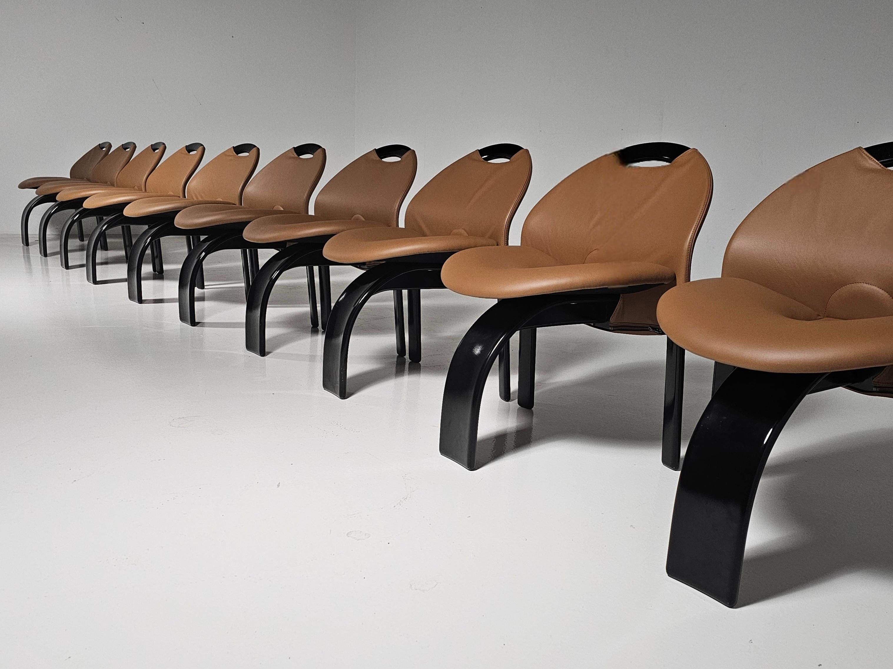 Mid-Century moderno Set di 10 sedie da pranzo 'Sail' di Giovanni Offredi per Saporiti, 1973 in vendita
