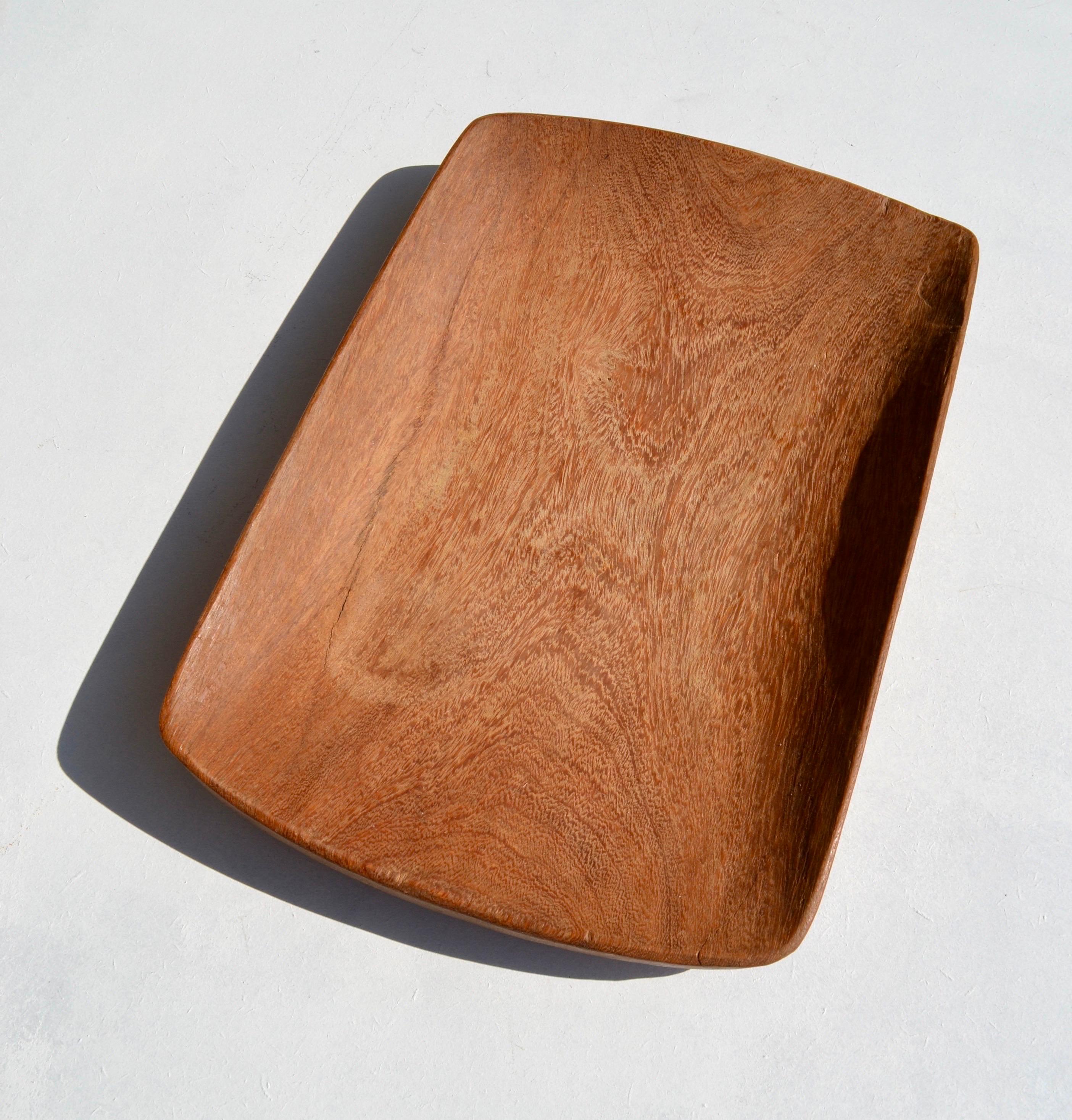 Set of 10 Sculpted Palmwood Square Plates with Serving Dish, 1970s For Sale 3
