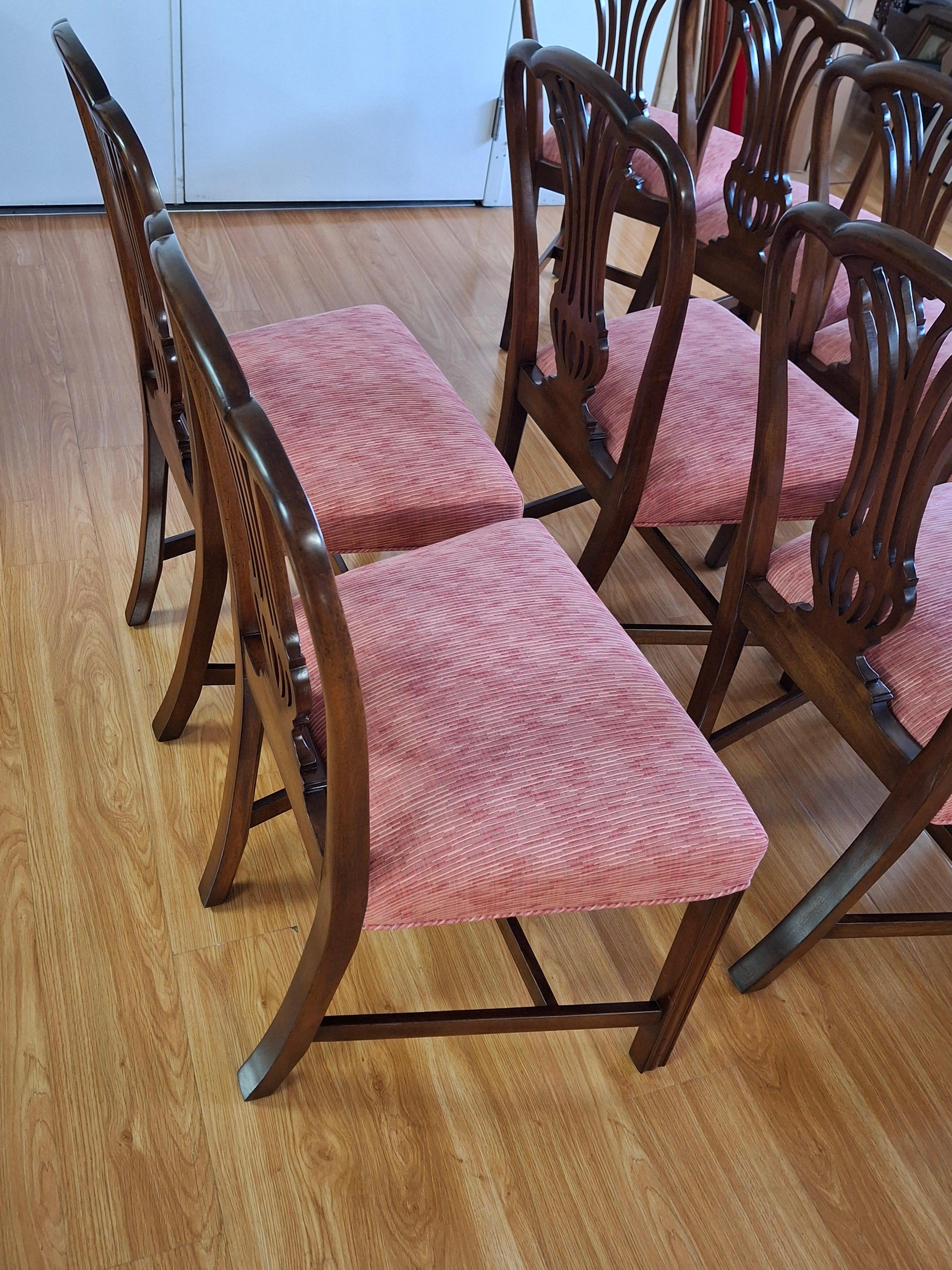 Set di 10 sedie da pranzo Smith & Watson in stile Chippendale in vendita 10