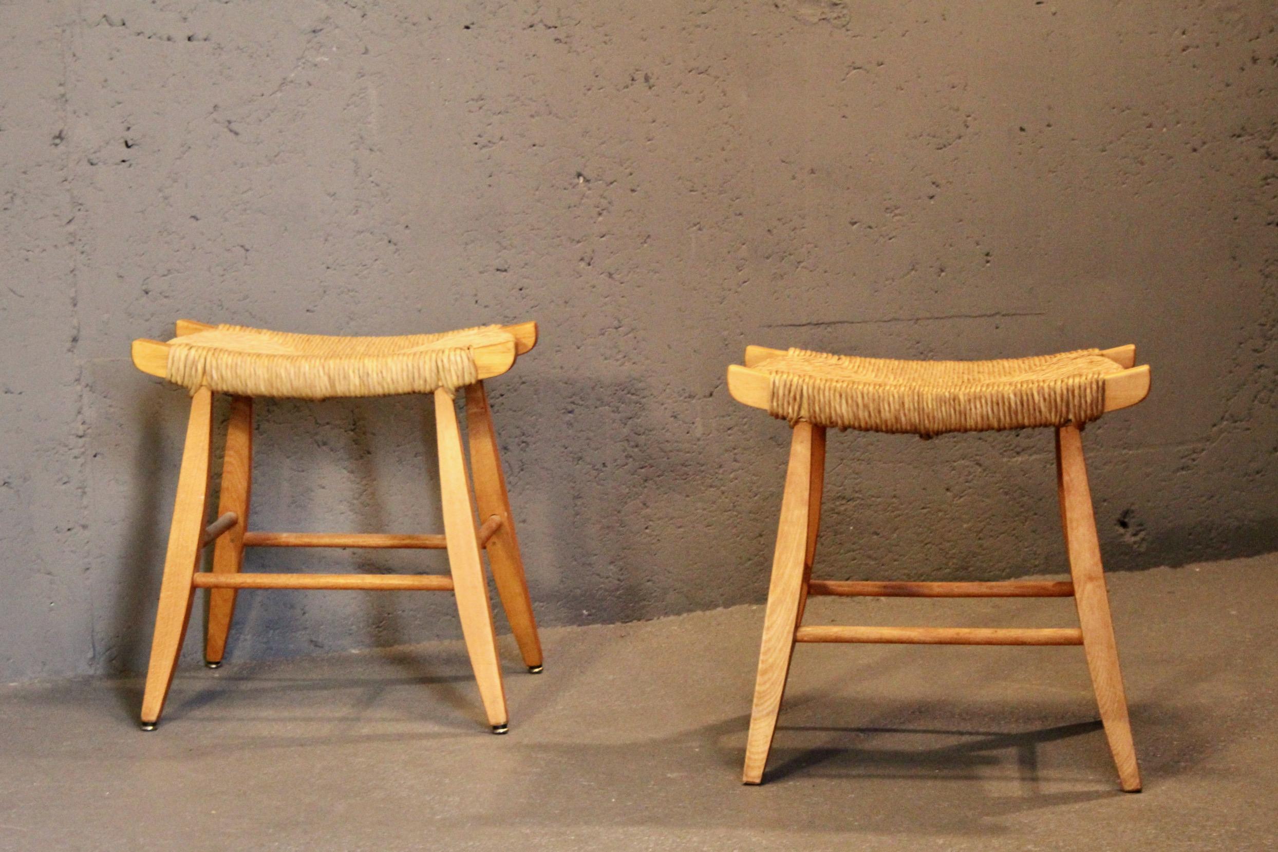 Francese Set di 10 sgabelli francesi in paglia in vendita