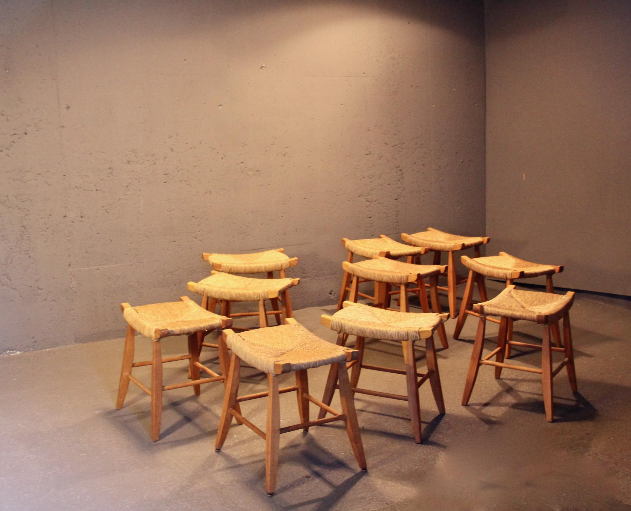 Set di 10 sgabelli francesi in paglia in vendita 1