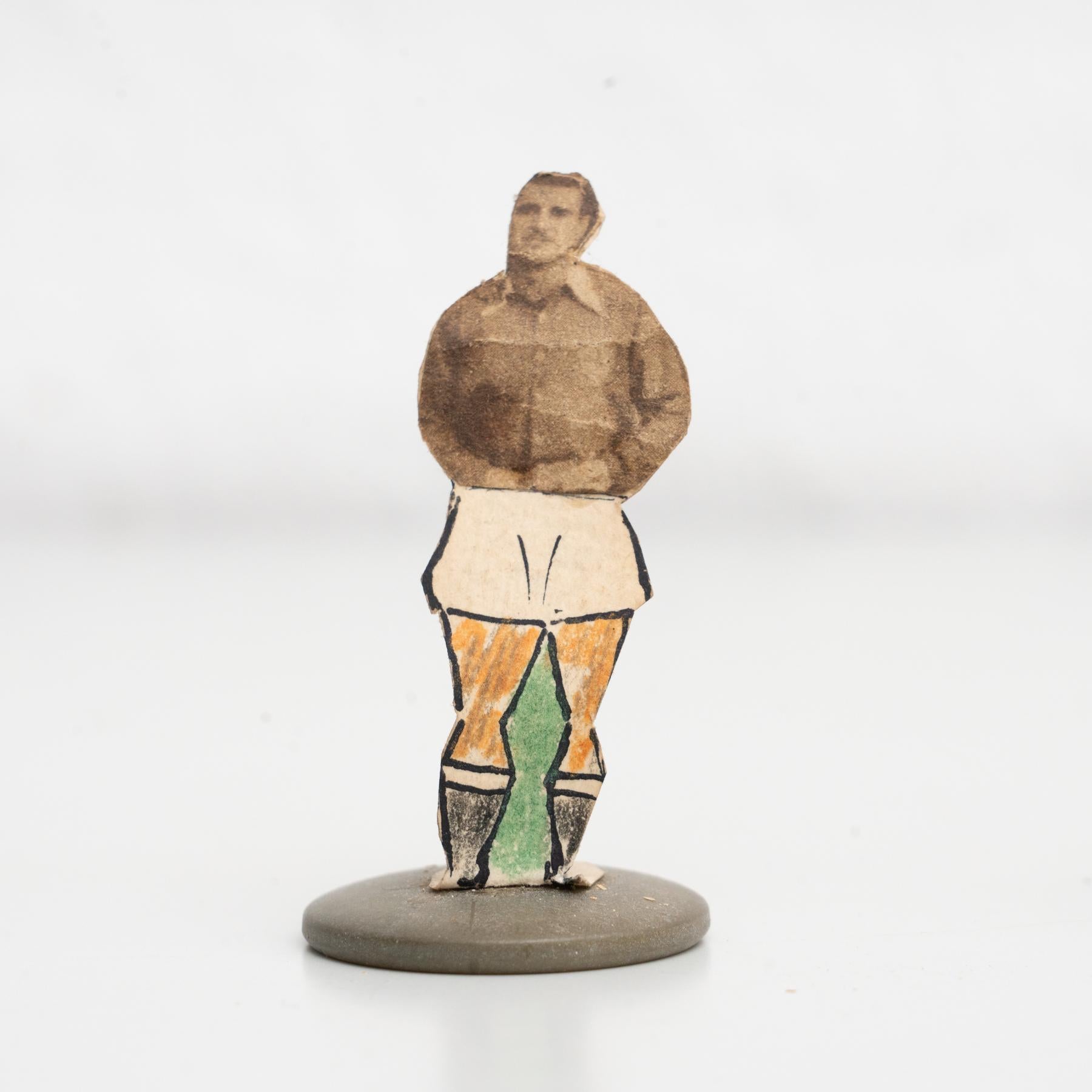 Ensemble de 10 figurines de football traditionnelles anciennes à boutons, datant d'environ 1950 en vente 3