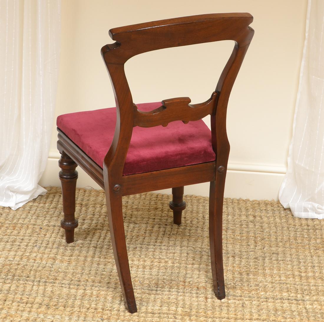 Set of 10 Victorian Antique Mahogany Dining Chairs In Good Condition In Link 59 Business Park, Clitheroe