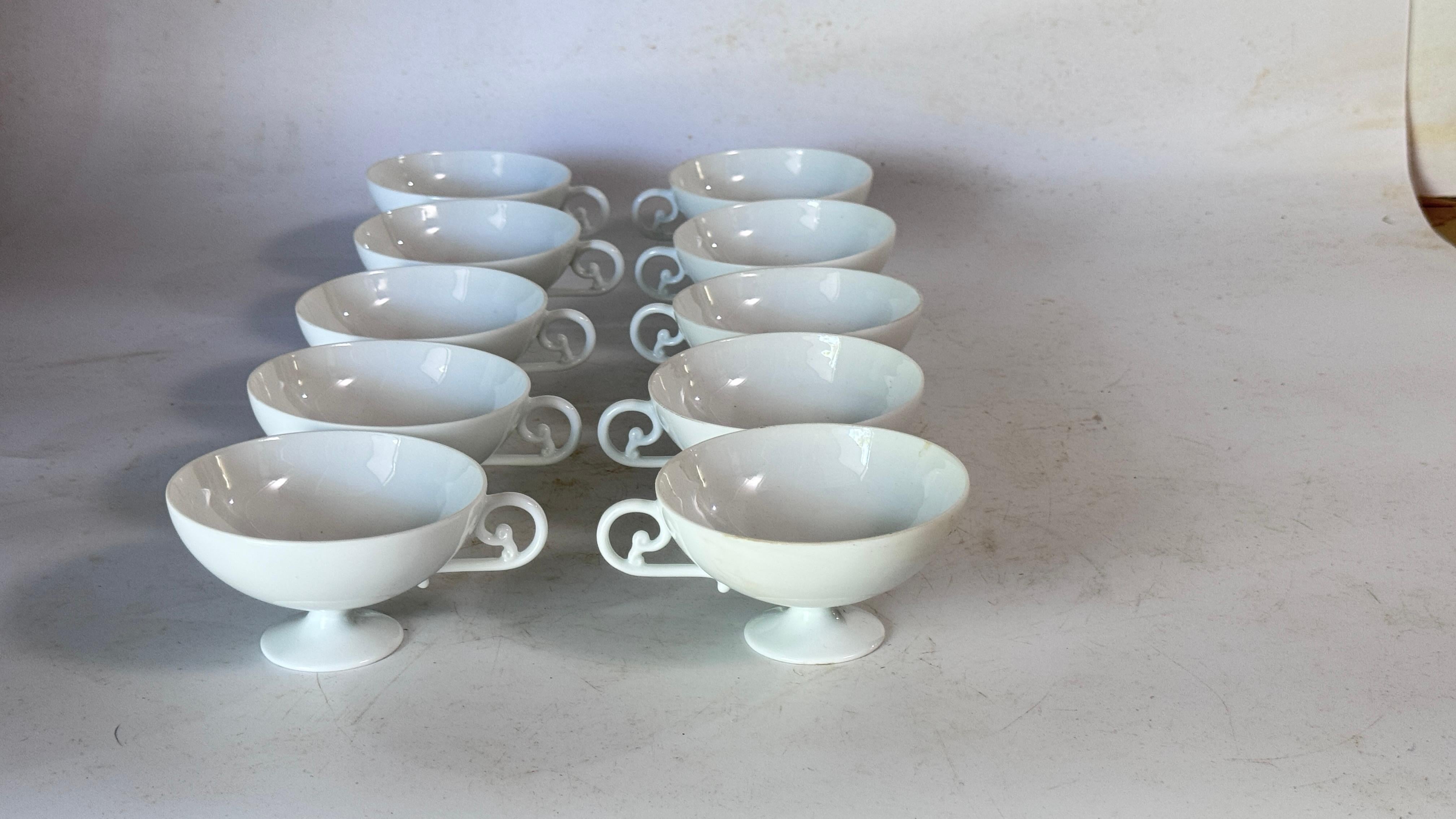 Set of 10 Vintage Limoges Porcelain Coffee Cups – Signed Limoges France – White In Good Condition For Sale In Auribeau sur Siagne, FR