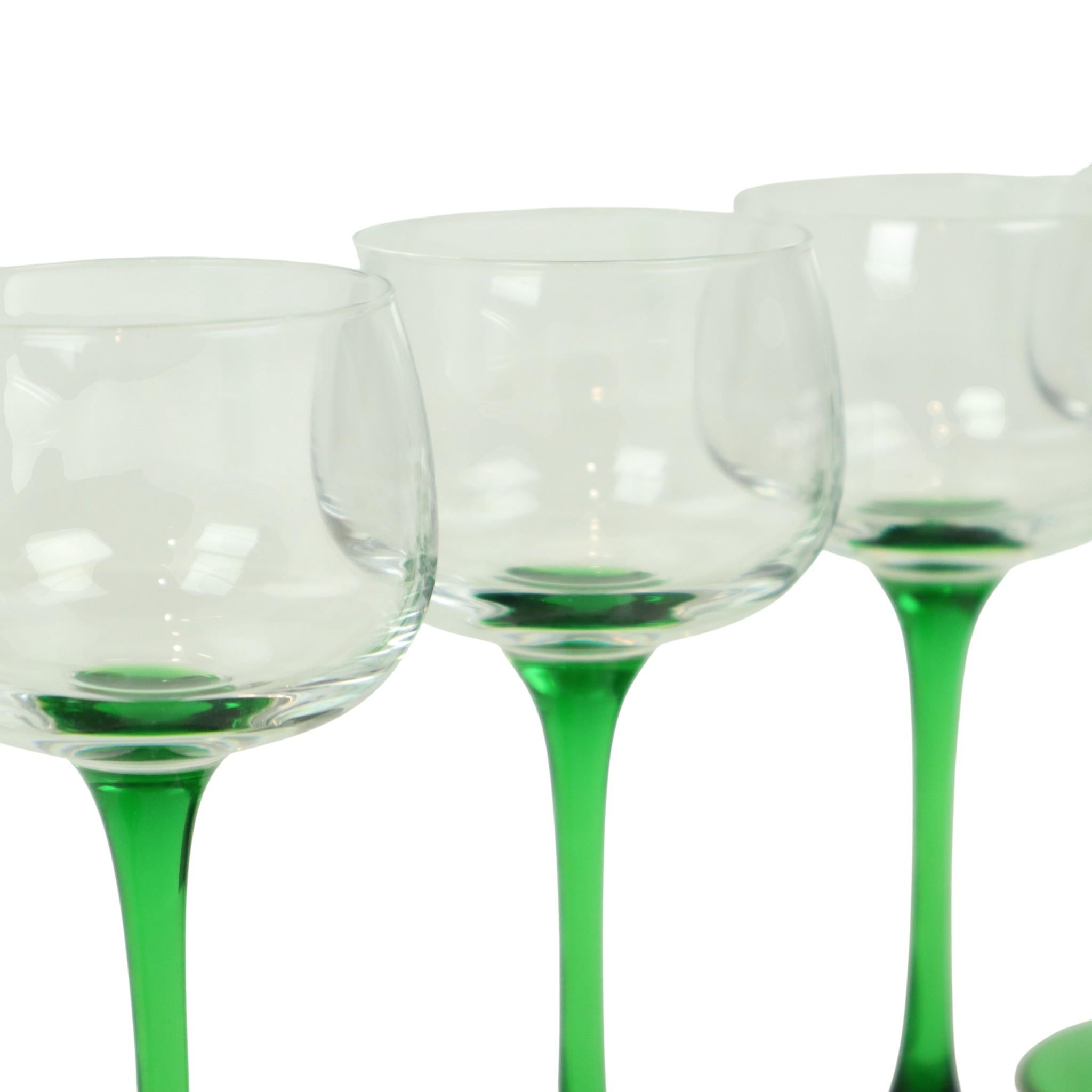 Satz von 10 Vintage Luminarc Alsace Weingläser Grüner Sockel im Angebot 7